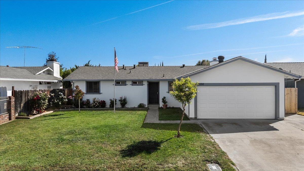 Detail Gallery Image 4 of 37 For 6030 Jackson Ave, Riverbank,  CA 95367 - 3 Beds | 2 Baths