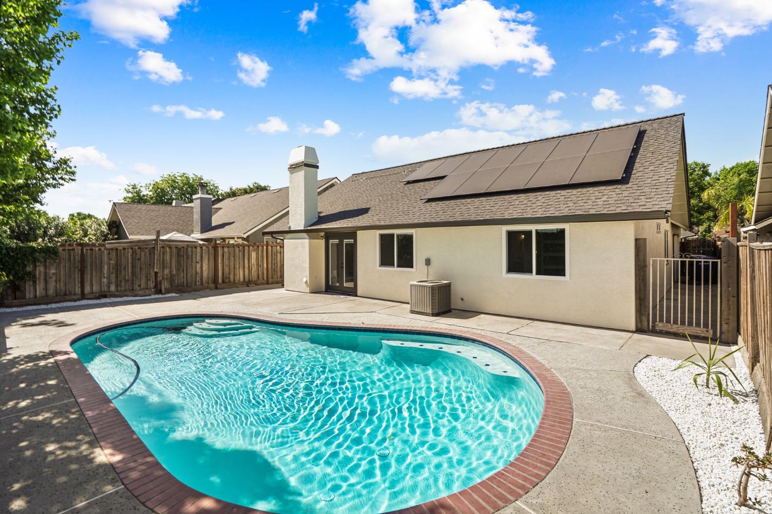 Detail Gallery Image 35 of 39 For 404 Kirbys Mill Dr, Modesto,  CA 95358 - 3 Beds | 2 Baths