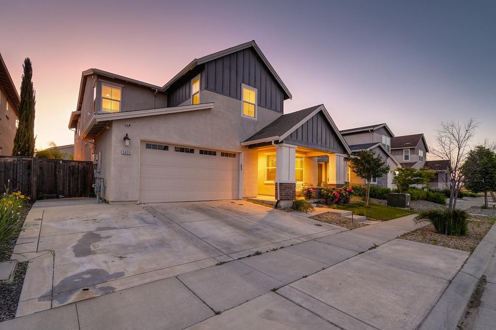 Detail Gallery Image 2 of 34 For 5033 Chico Dr, Roseville,  CA 95747 - 5 Beds | 4/1 Baths