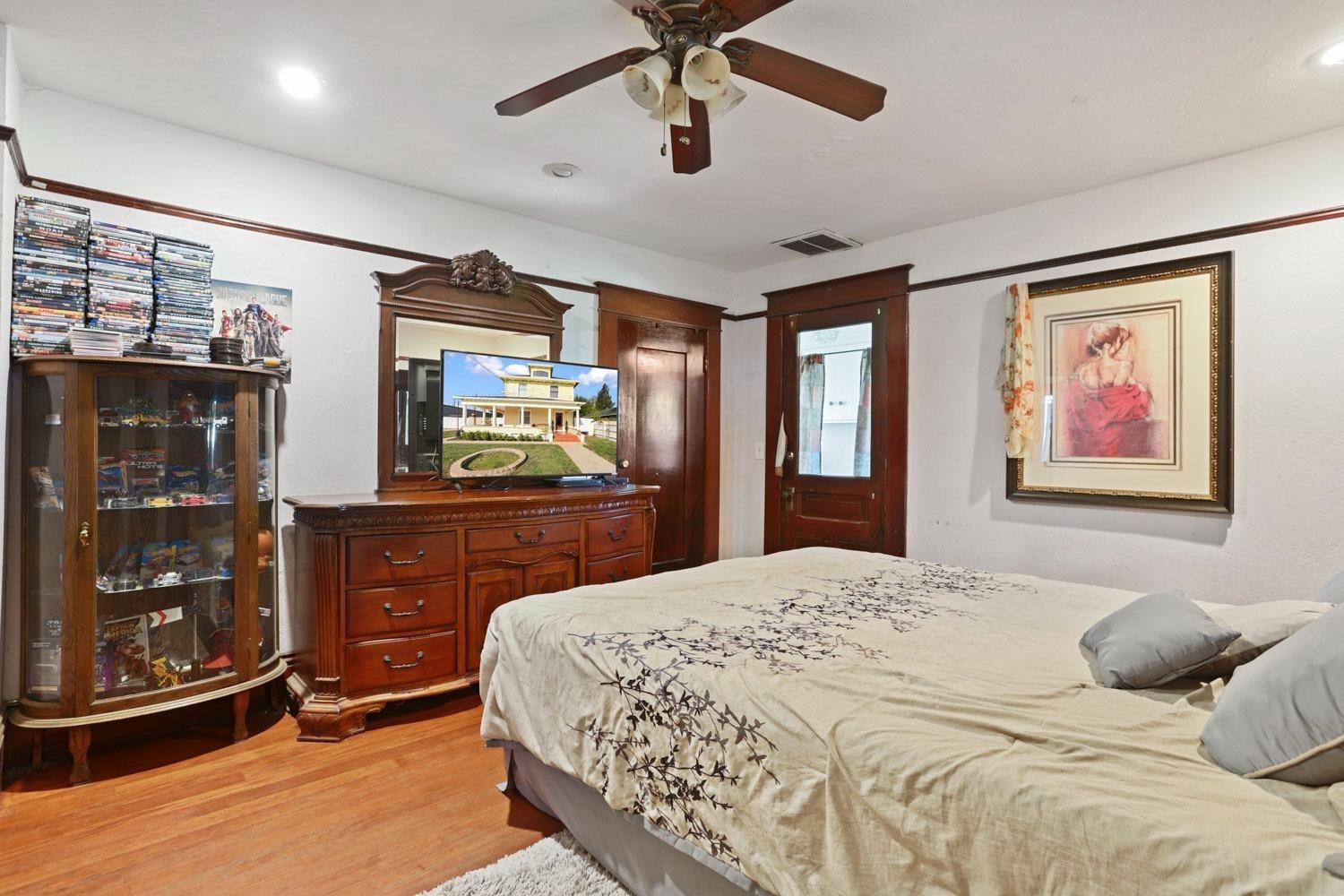 Detail Gallery Image 24 of 52 For 625 E Pine St, Lodi,  CA 95240 - 4 Beds | 2 Baths