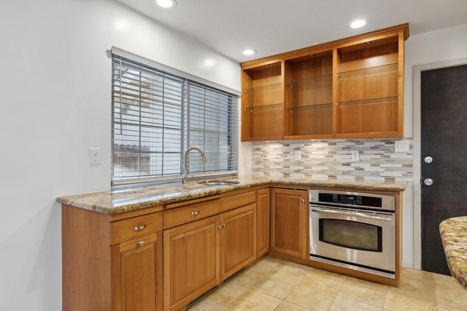 Detail Gallery Image 13 of 34 For 2621 Casita Dr, Modesto,  CA 95355 - 3 Beds | 2 Baths
