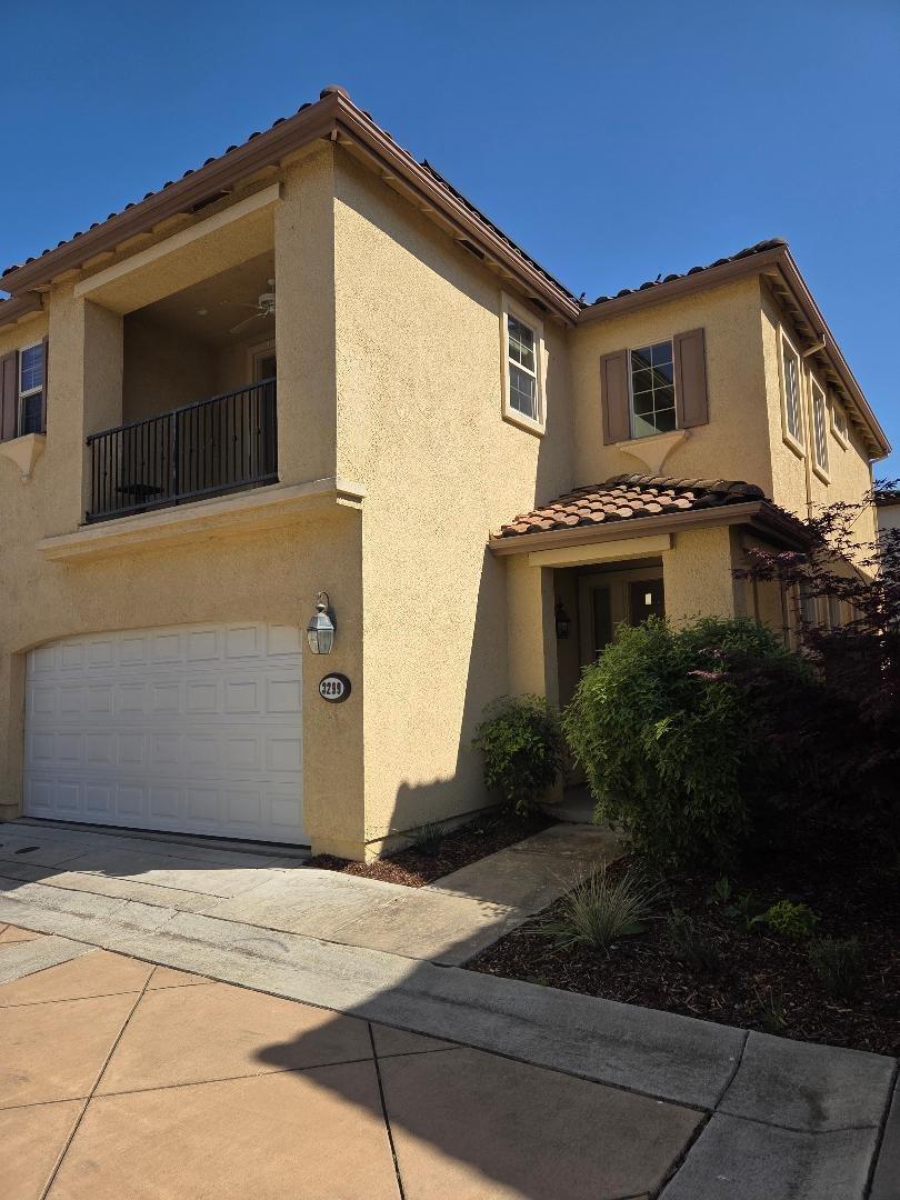 Detail Gallery Image 2 of 13 For 3299 San Vicente Rd, West Sacramento,  CA 95691 - 3 Beds | 2/1 Baths