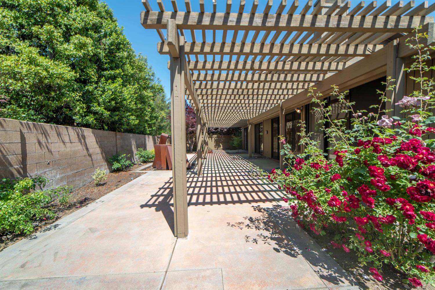 Detail Gallery Image 86 of 94 For 11457 Huntington Village Ln, Gold River,  CA 95670 - 4 Beds | 4/2 Baths