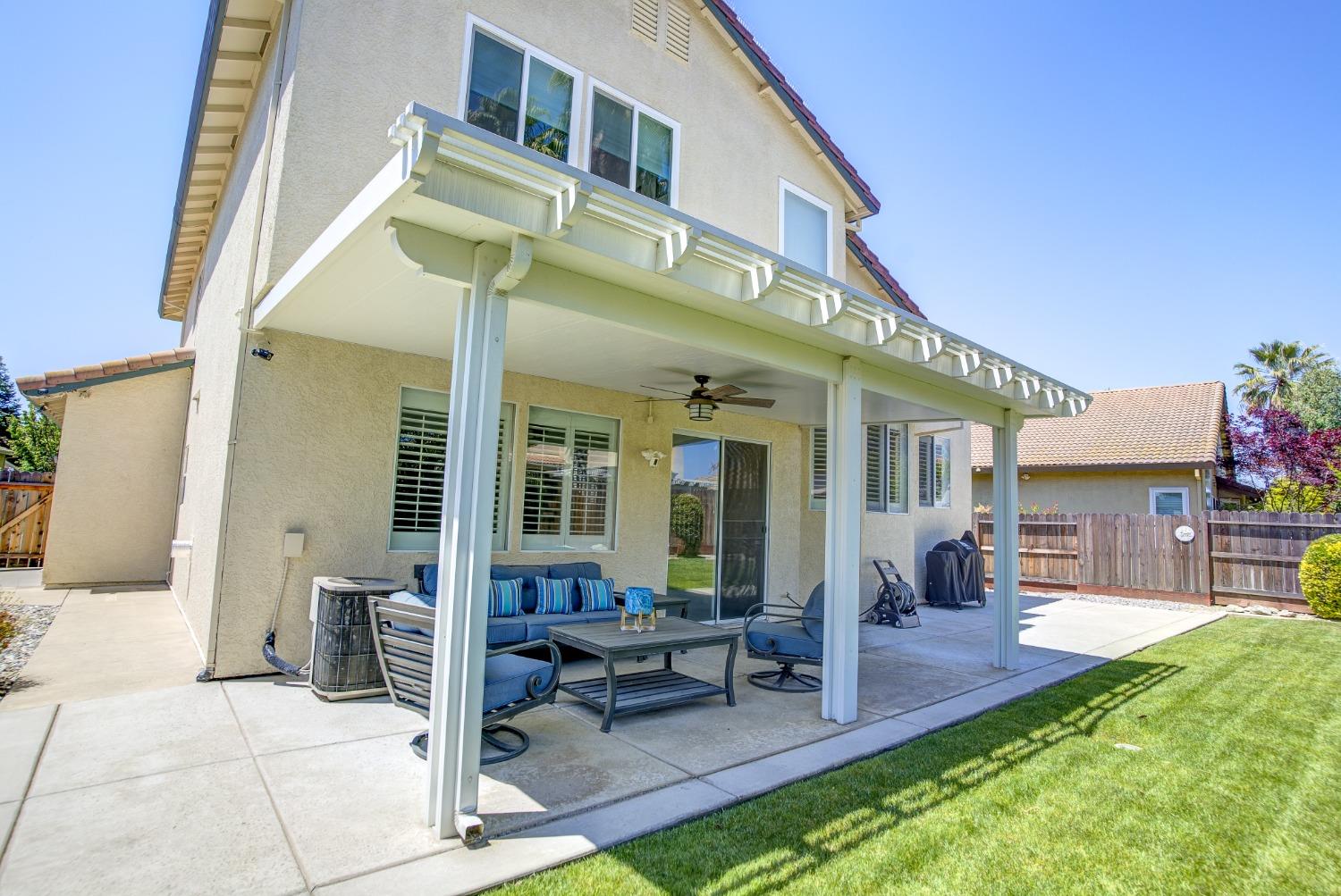 Detail Gallery Image 10 of 43 For 965 Blackwell Way, Galt,  CA 95632 - 4 Beds | 2/1 Baths