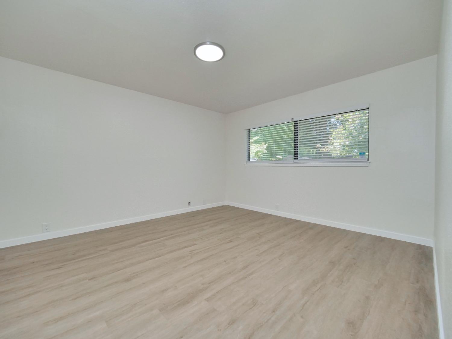 Detail Gallery Image 41 of 52 For 14 Blue Heron Ct, Sacramento,  CA 95833 - 2 Beds | 2 Baths