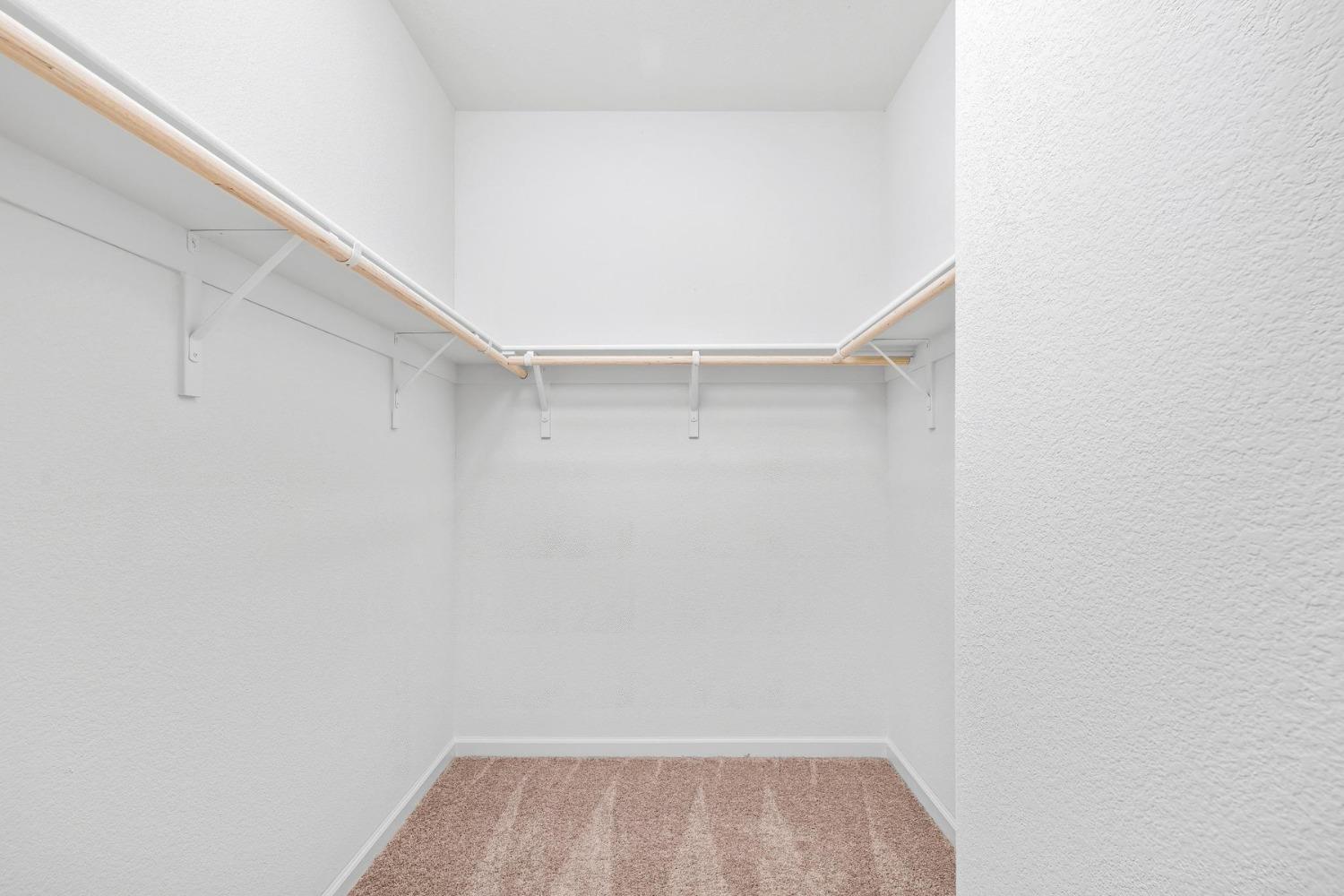 Detail Gallery Image 11 of 15 For 2219 Nicklaus Dr, Linda,  CA 95901 - 4 Beds | 2 Baths