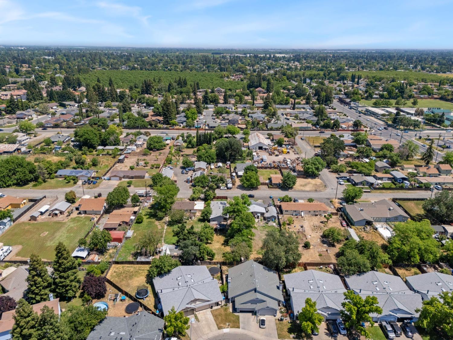 Detail Gallery Image 32 of 39 For 899 Bromley Ave, Yuba City,  CA 95993 - 3 Beds | 2 Baths