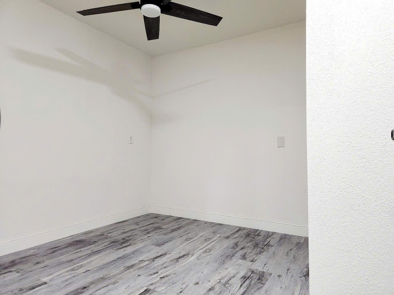 Detail Gallery Image 14 of 24 For 7635 Clover Woods Ct, Sacramento,  CA 95828 - 2 Beds | 2 Baths