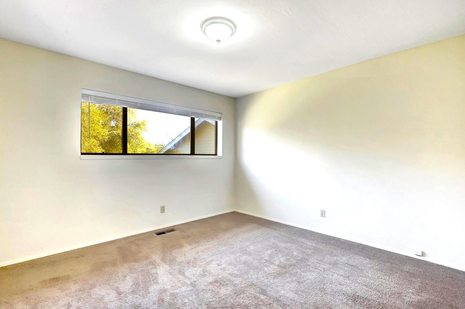 Detail Gallery Image 32 of 48 For 18082 Hummingbird Dr, Penn Valley,  CA 95946 - 3 Beds | 2 Baths