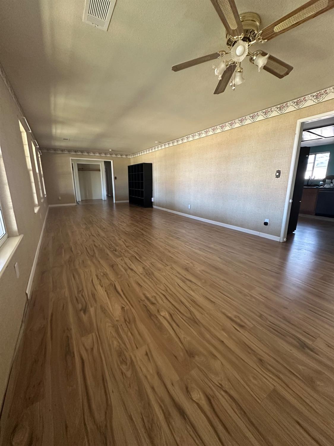 Detail Gallery Image 3 of 8 For 8099 Savage Way, Valley Springs,  CA 95252 - 3 Beds | 2 Baths