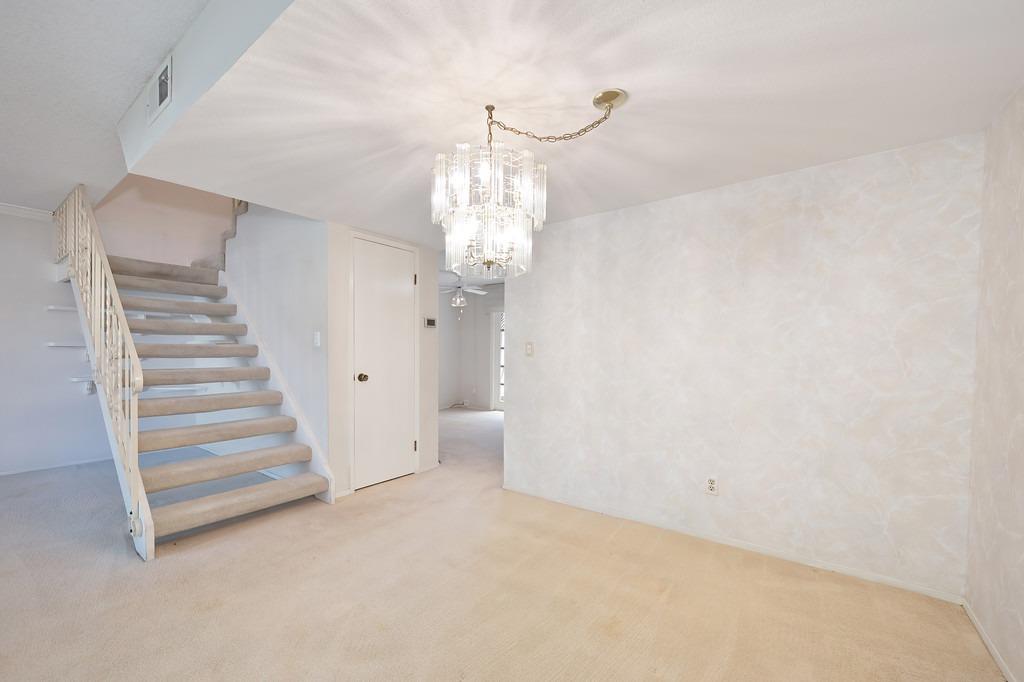 Detail Gallery Image 8 of 37 For 7558 Fairway Two Ave, Fair Oaks,  CA 95628 - 3 Beds | 2/1 Baths