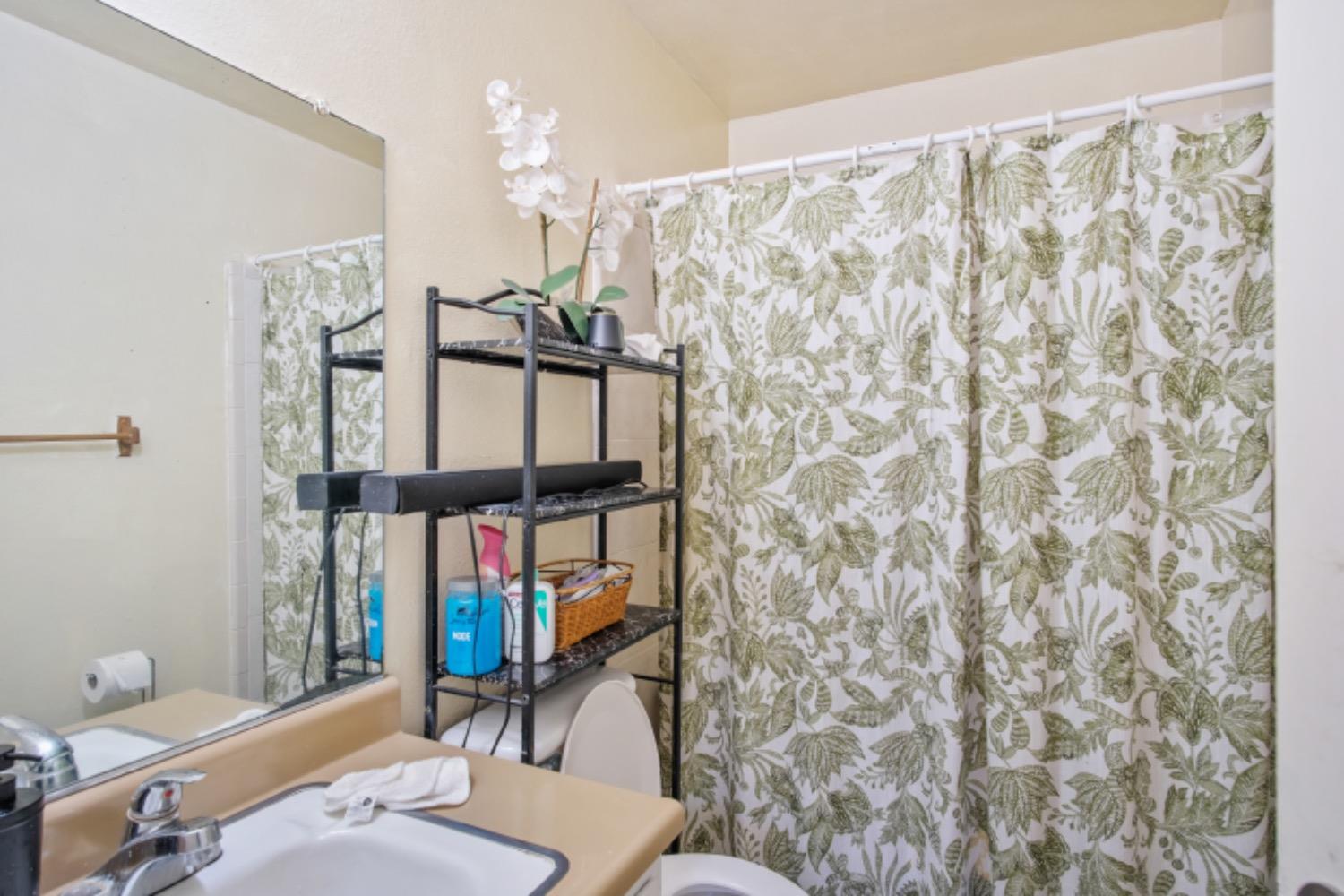 Detail Gallery Image 11 of 25 For 3001 Radnor, Modesto,  CA 95350 - – Beds | – Baths