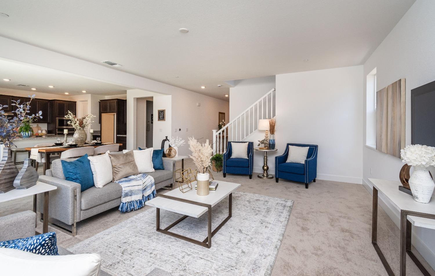 Detail Gallery Image 13 of 49 For 4283 Ranger Dr, Folsom,  CA 95630 - 4 Beds | 3/1 Baths