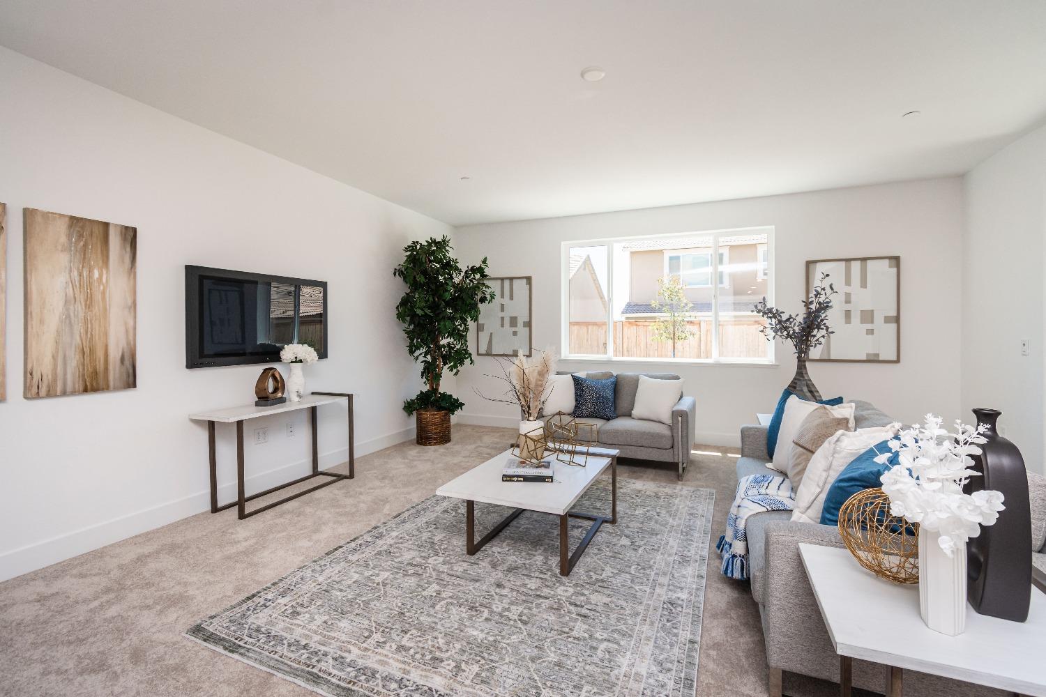Detail Gallery Image 10 of 49 For 4283 Ranger Dr, Folsom,  CA 95630 - 4 Beds | 3/1 Baths