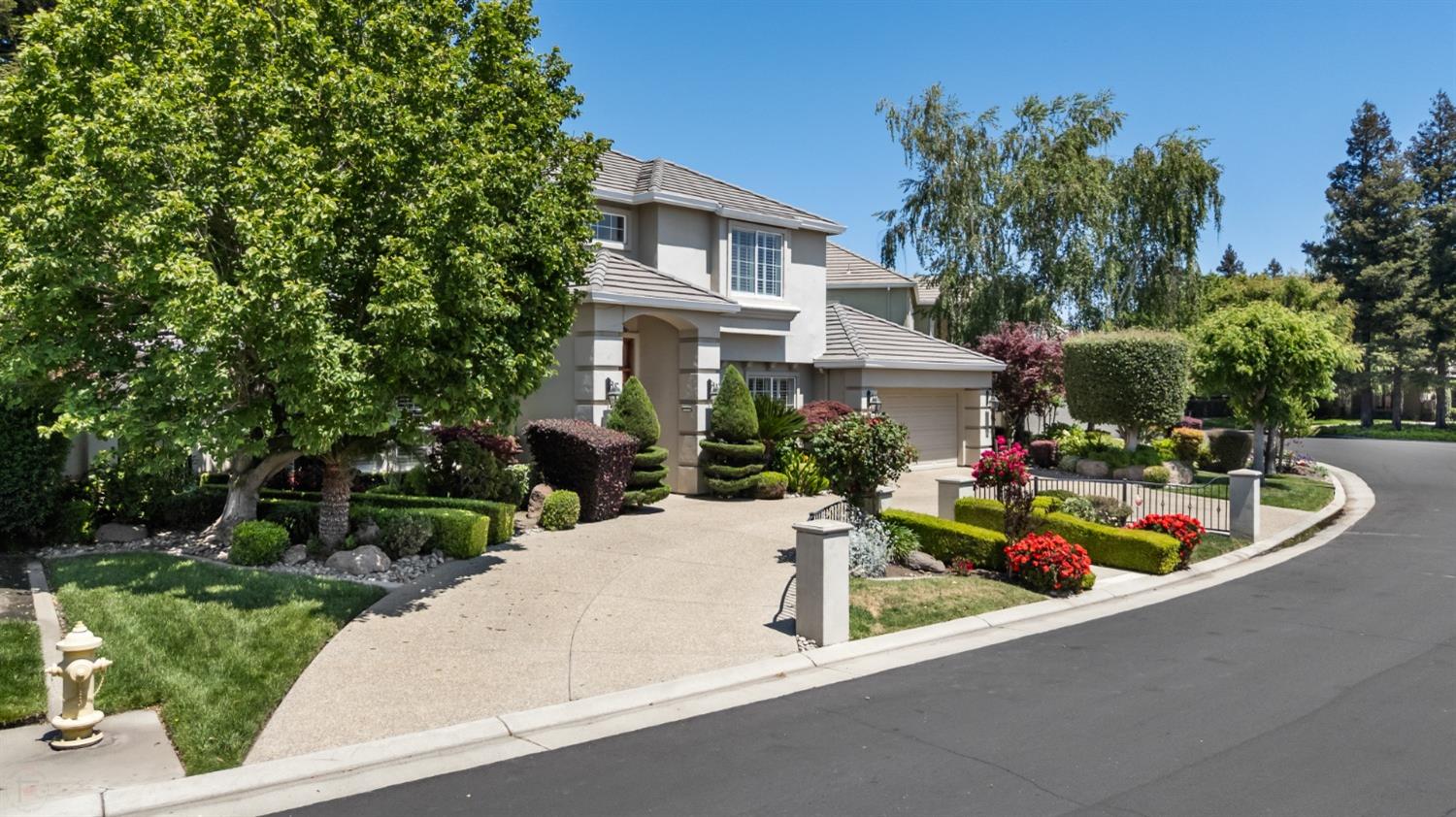 Detail Gallery Image 3 of 84 For 5036 Spanish Bay Cir, Stockton,  CA 95219 - 4 Beds | 3 Baths