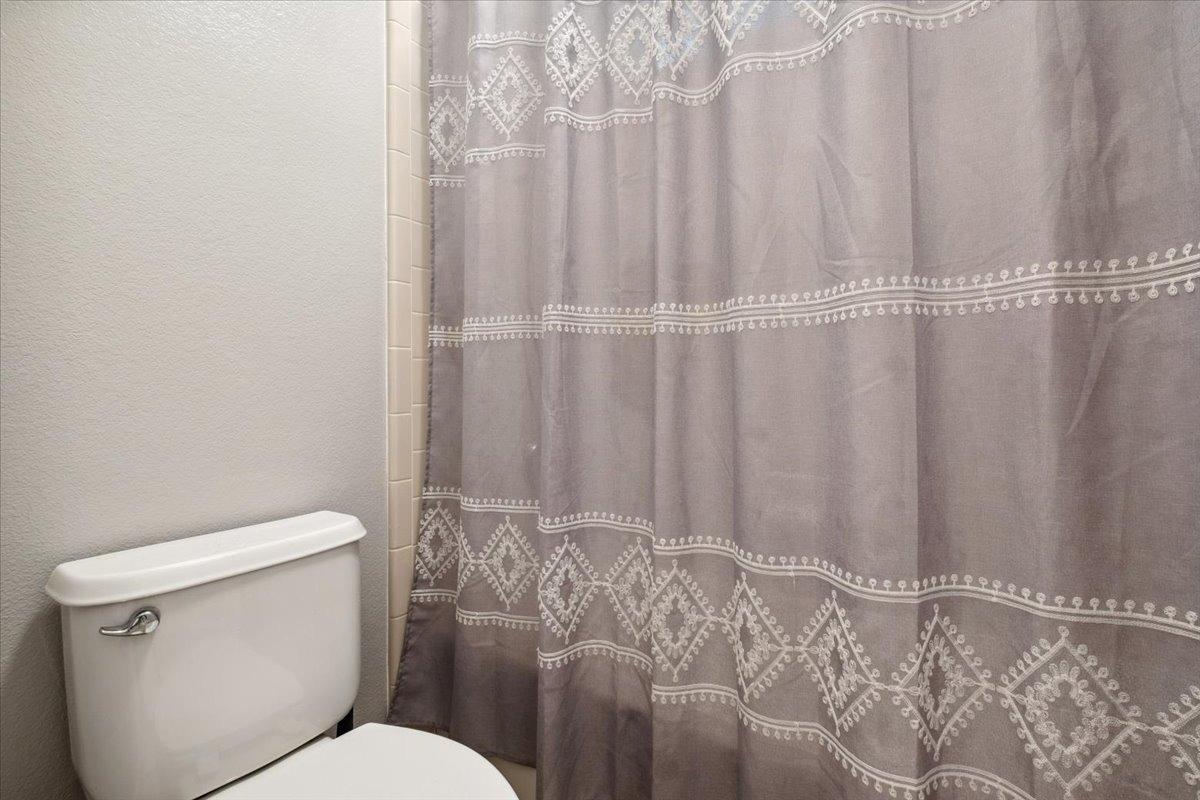 Detail Gallery Image 35 of 49 For 9837 Valgrande Way, Elk Grove,  CA 95757 - 5 Beds | 4 Baths