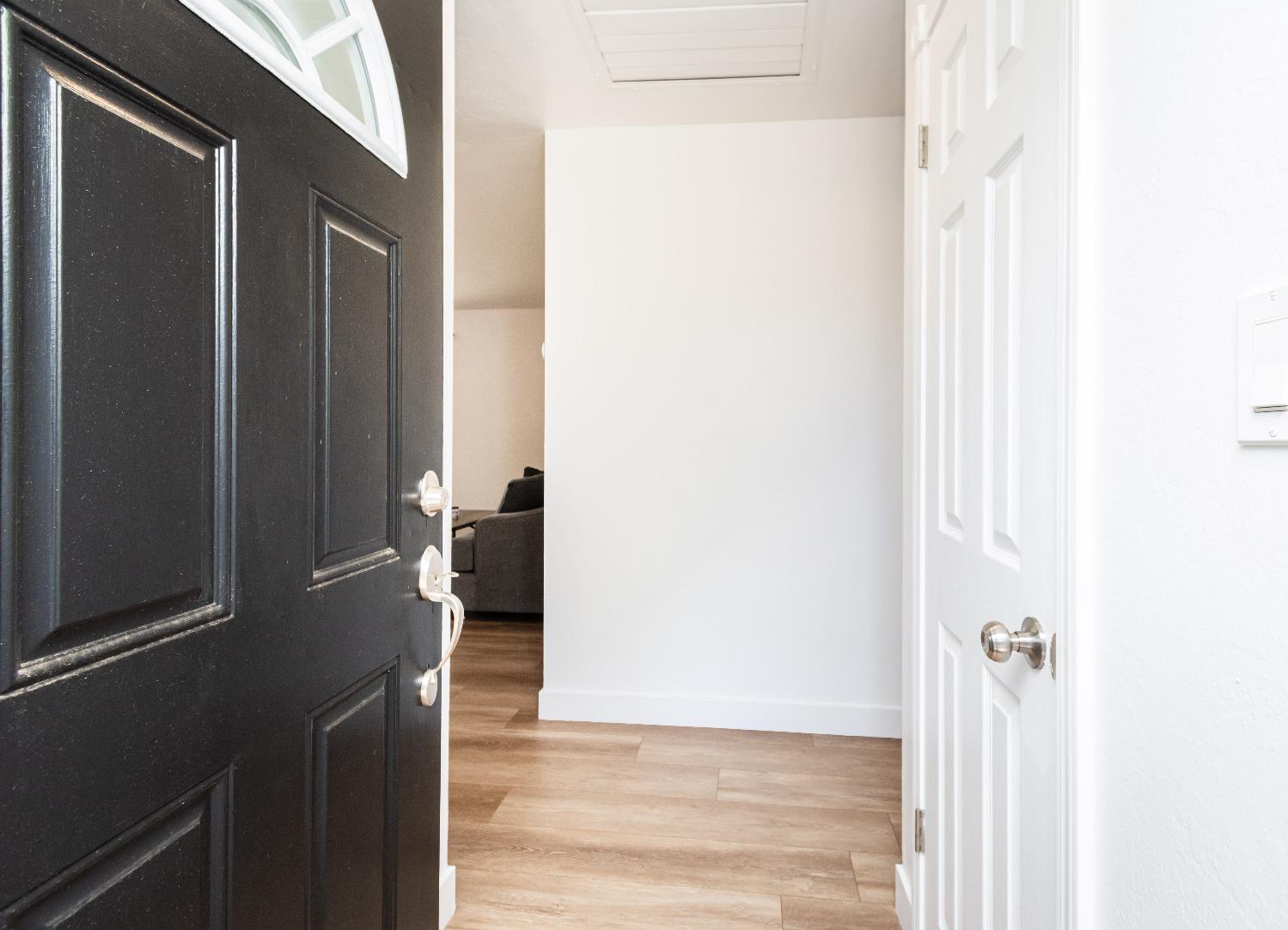 Detail Gallery Image 8 of 48 For 2672 Ellenbrook Dr, Rancho Cordova,  CA 95670 - 3 Beds | 2 Baths
