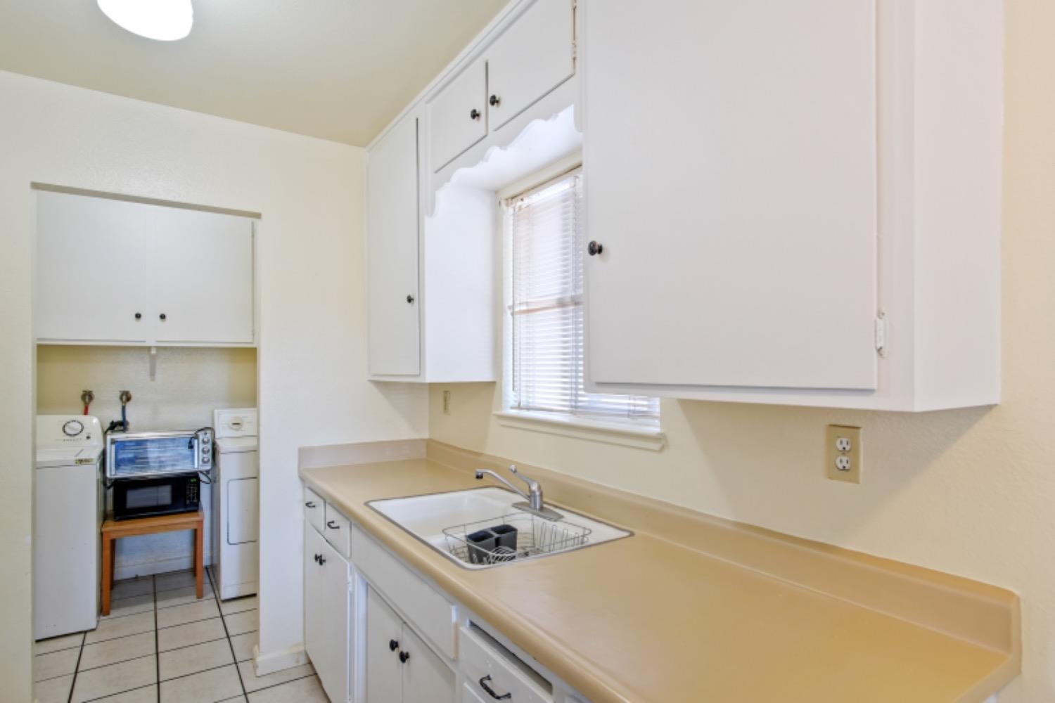 Detail Gallery Image 14 of 25 For 3001 Radnor, Modesto,  CA 95350 - – Beds | – Baths