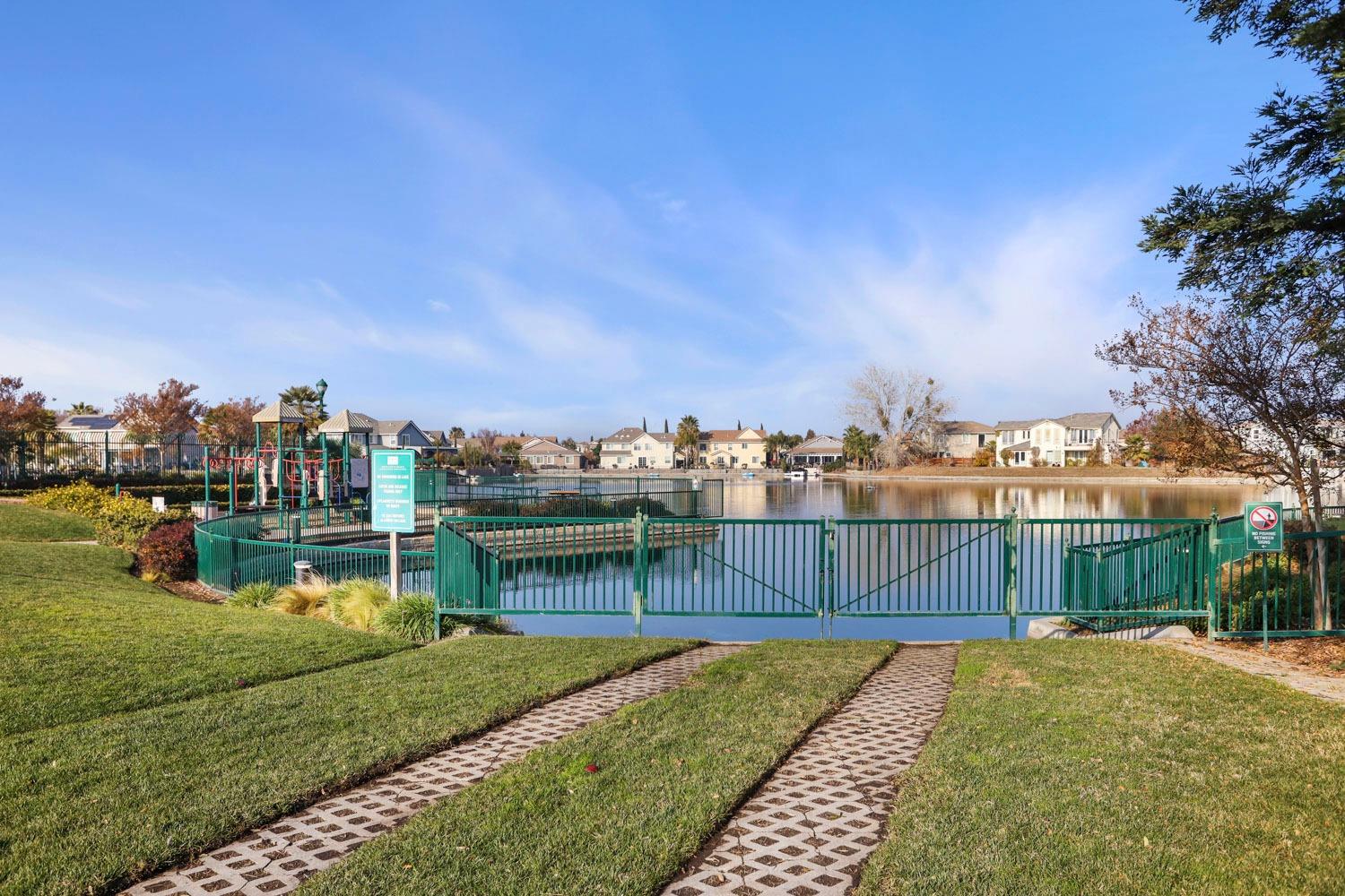 Detail Gallery Image 24 of 38 For 1401 Oasis Ln, Patterson,  CA 95363 - 4 Beds | 2/1 Baths