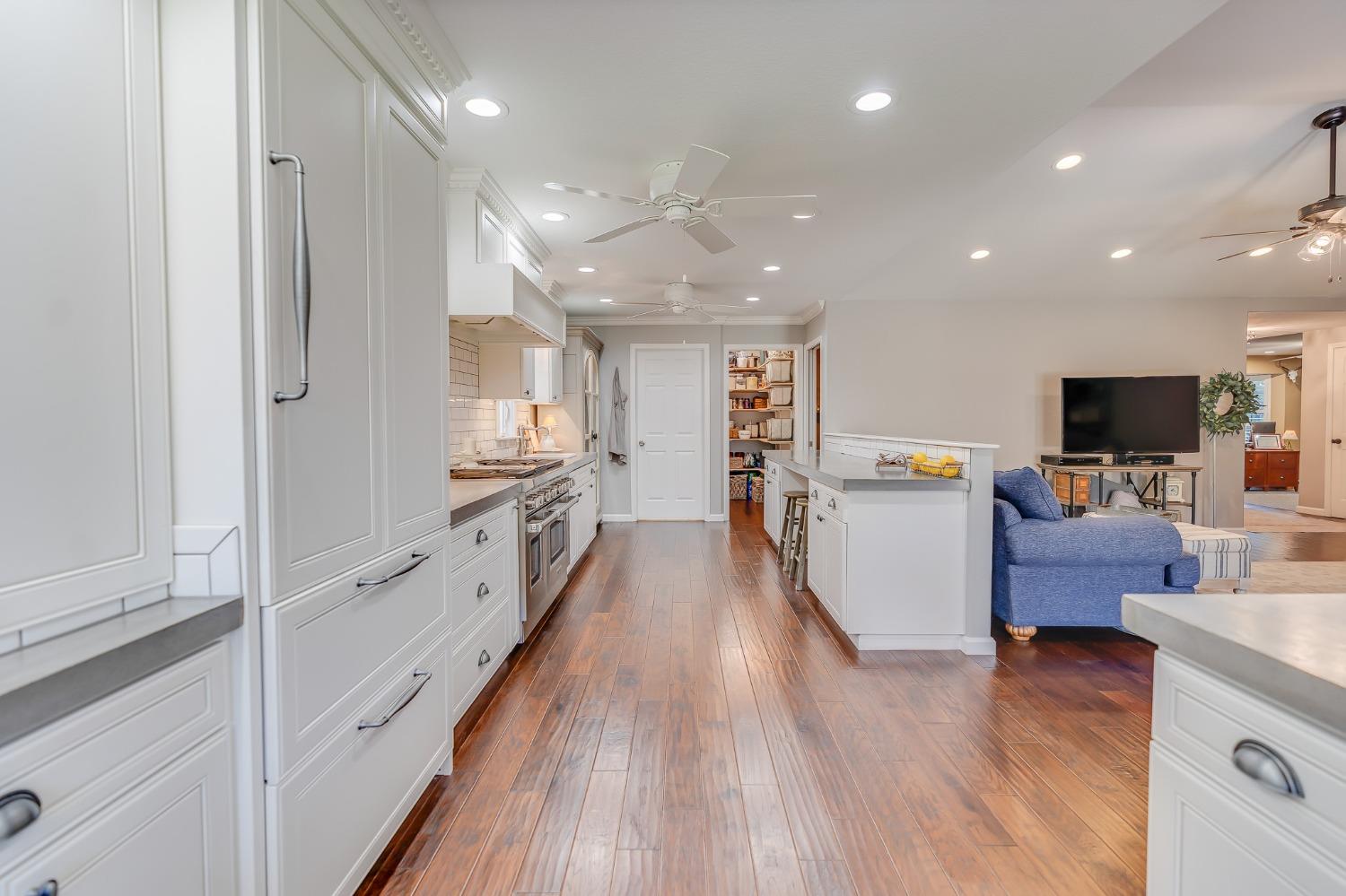 Detail Gallery Image 33 of 63 For 2028 Princeton Ct, Los Banos,  CA 93635 - 3 Beds | 2 Baths
