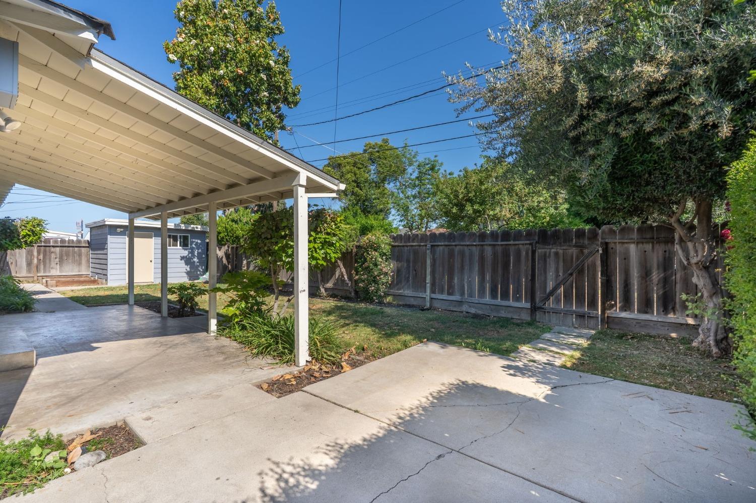 Louise Avenue, Modesto, California image 29