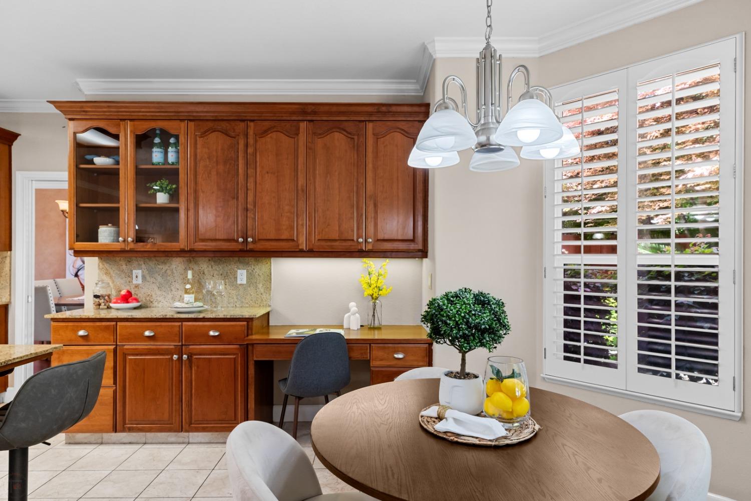 Detail Gallery Image 25 of 84 For 5036 Spanish Bay Cir, Stockton,  CA 95219 - 4 Beds | 3 Baths