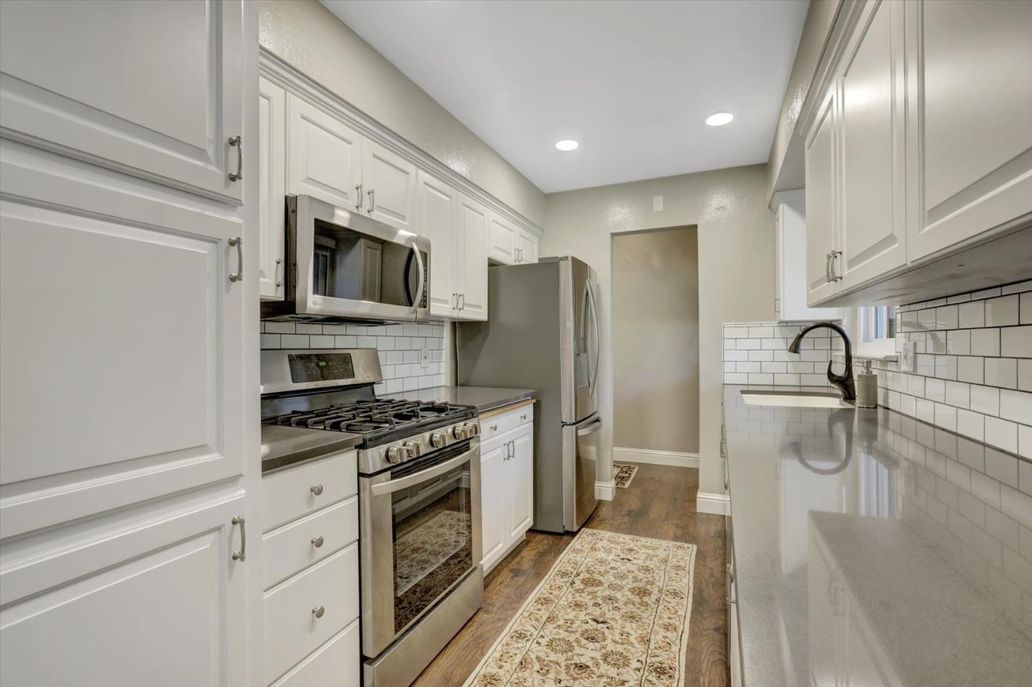 Detail Gallery Image 16 of 75 For 10286 Sugar Pine Ct, Grass Valley,  CA 95949 - 3 Beds | 2 Baths