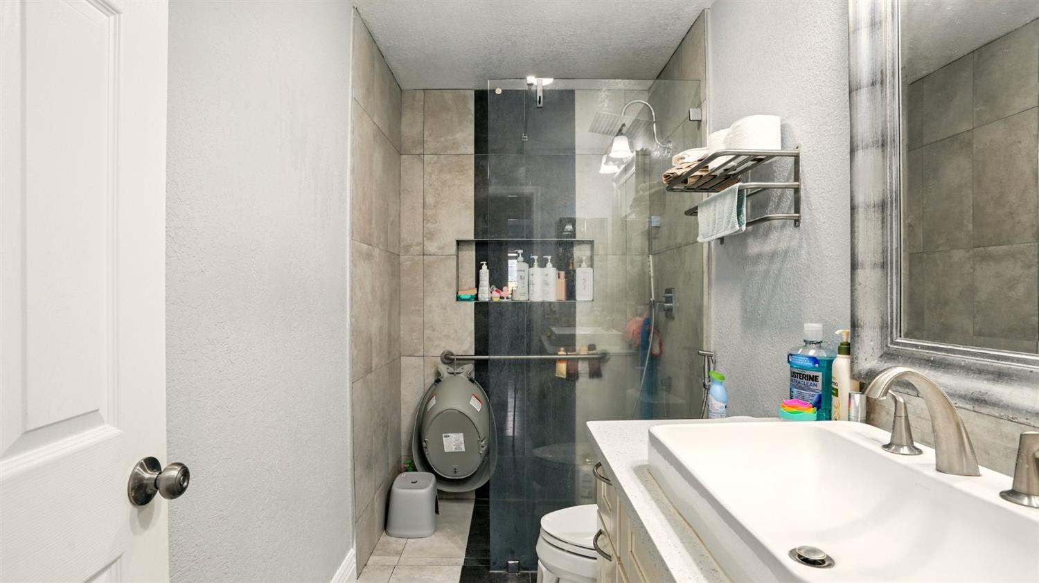 Detail Gallery Image 24 of 38 For 2885 Penitencia Creek Rd, San Jose,  CA 95132 - 4 Beds | 2/1 Baths