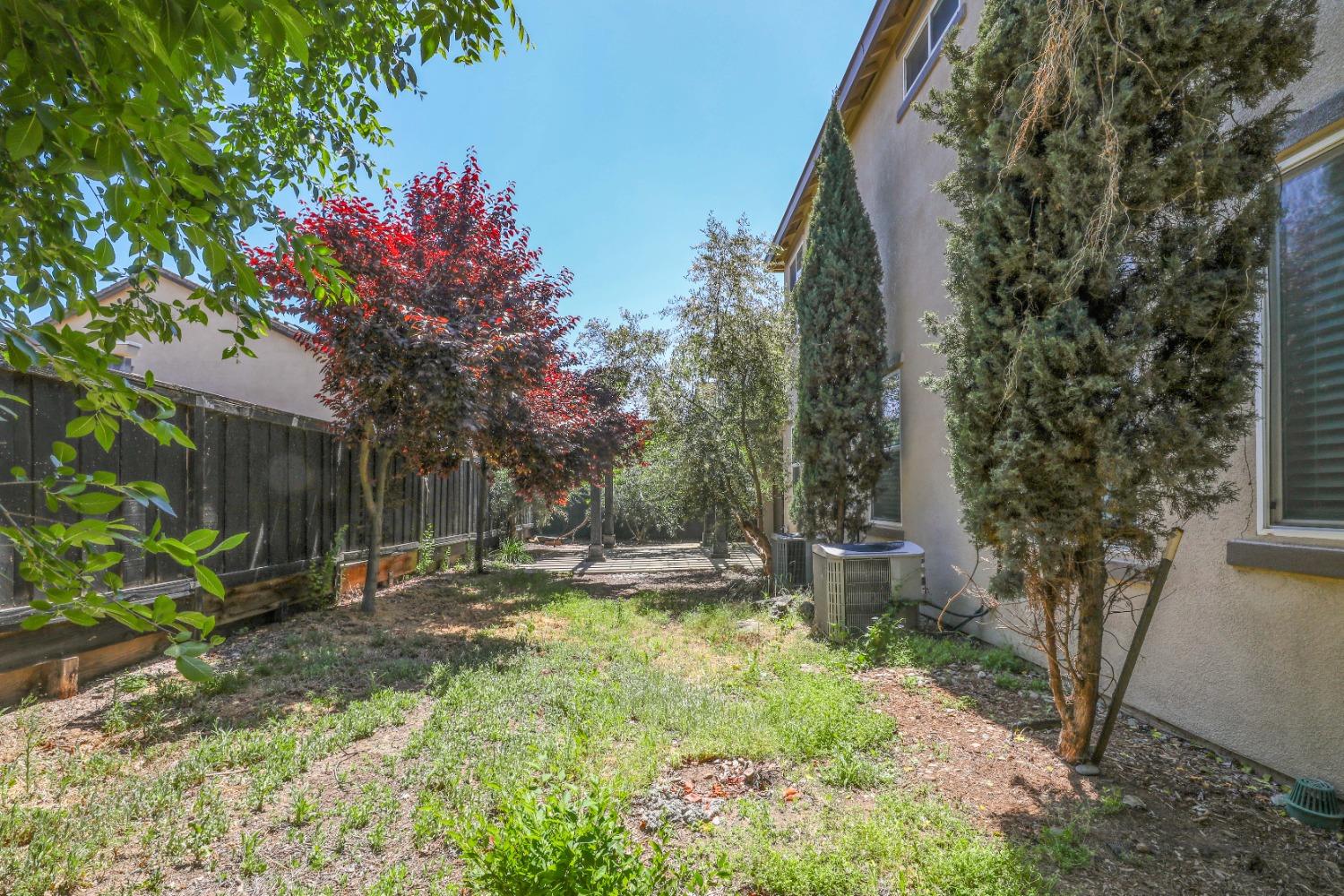 Detail Gallery Image 8 of 64 For 549 Fresian Dr, Oakdale,  CA 95361 - 4 Beds | 3/1 Baths