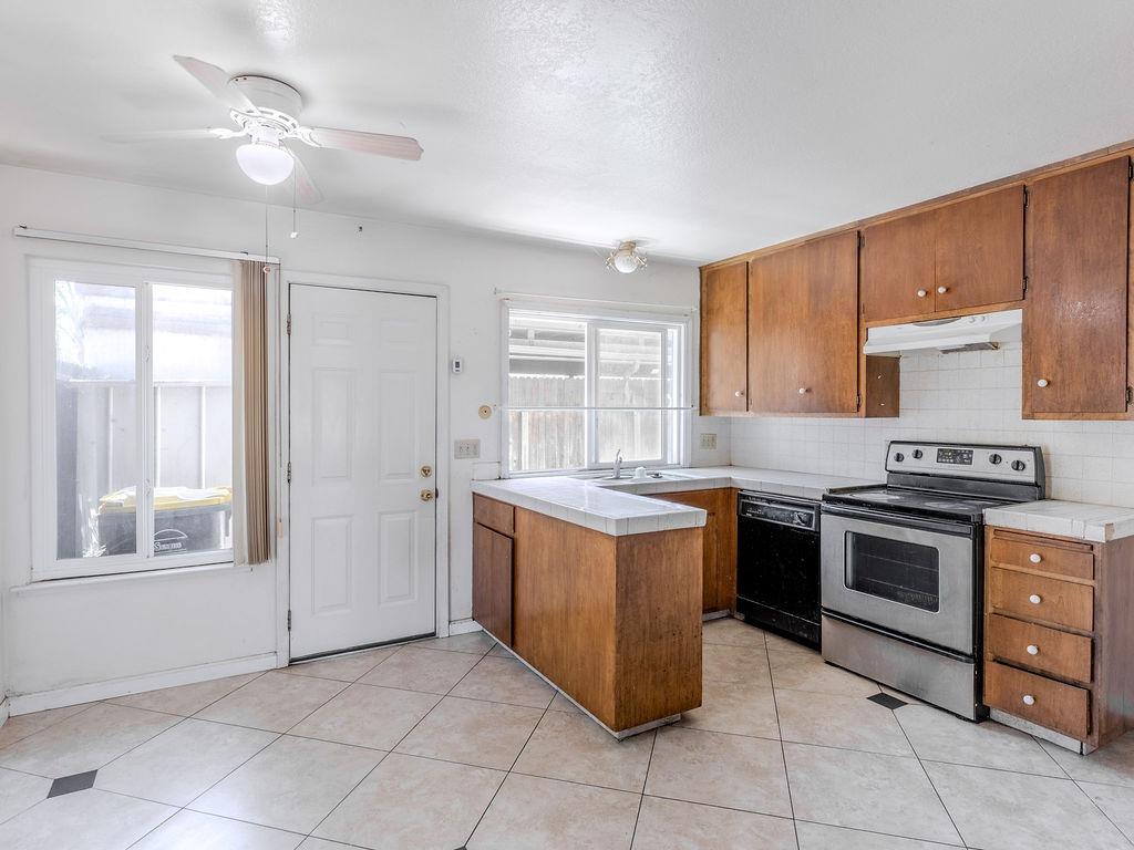 Detail Gallery Image 10 of 22 For 6609 Plymouth Rd, Stockton,  CA 95207 - 2 Beds | 1 Baths
