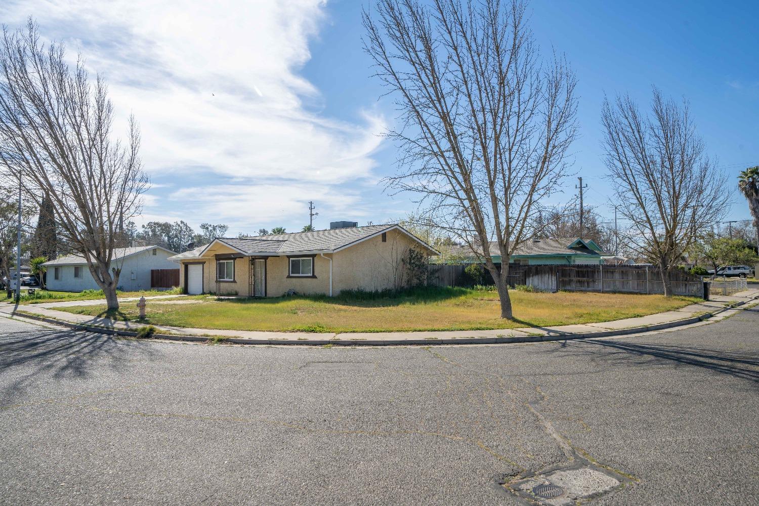 Detail Gallery Image 4 of 20 For 1183 Mary Ann Dr, Atwater,  CA 95301 - 3 Beds | 1 Baths