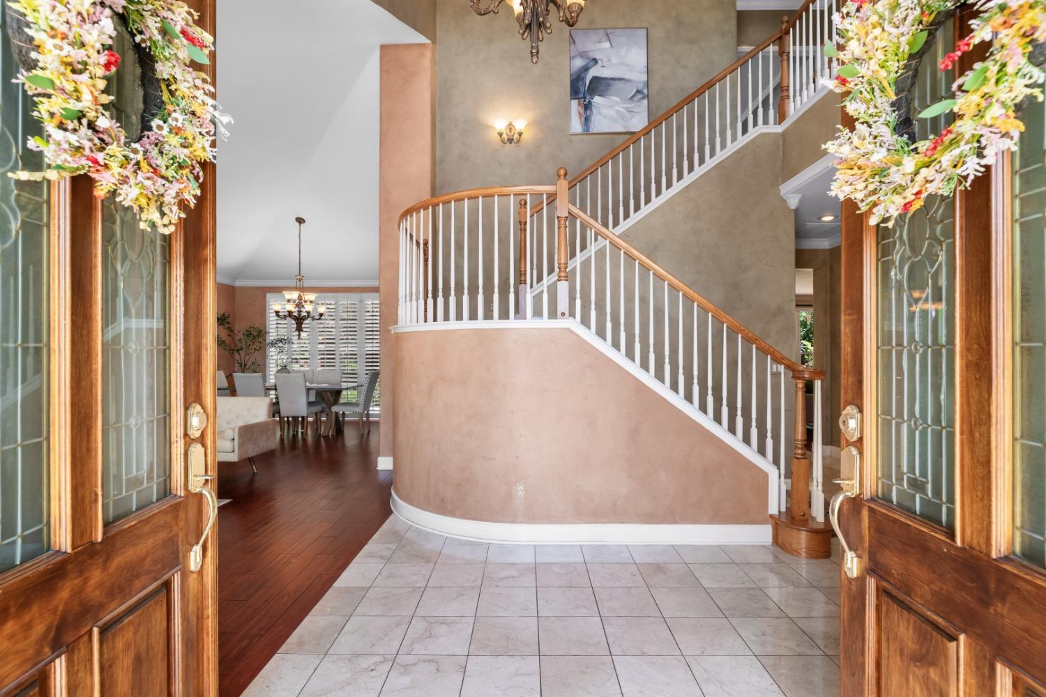 Detail Gallery Image 7 of 84 For 5036 Spanish Bay Cir, Stockton,  CA 95219 - 4 Beds | 3 Baths