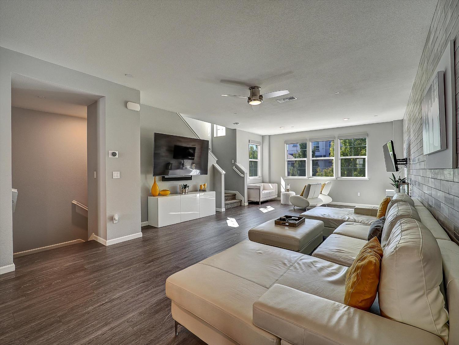 Detail Gallery Image 37 of 97 For 4474 Louvre Ln, Sacramento,  CA 95834 - 4 Beds | 3/1 Baths