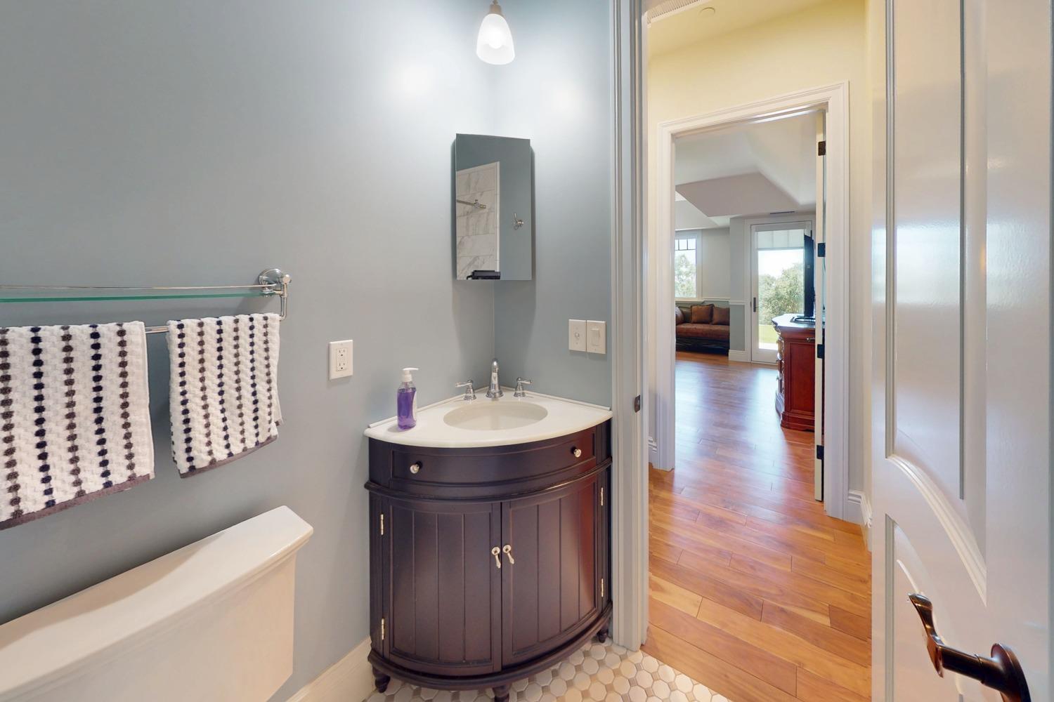 Detail Gallery Image 37 of 72 For 2483 Manhattan, Auburn,  CA 95603 - 3 Beds | 3 Baths