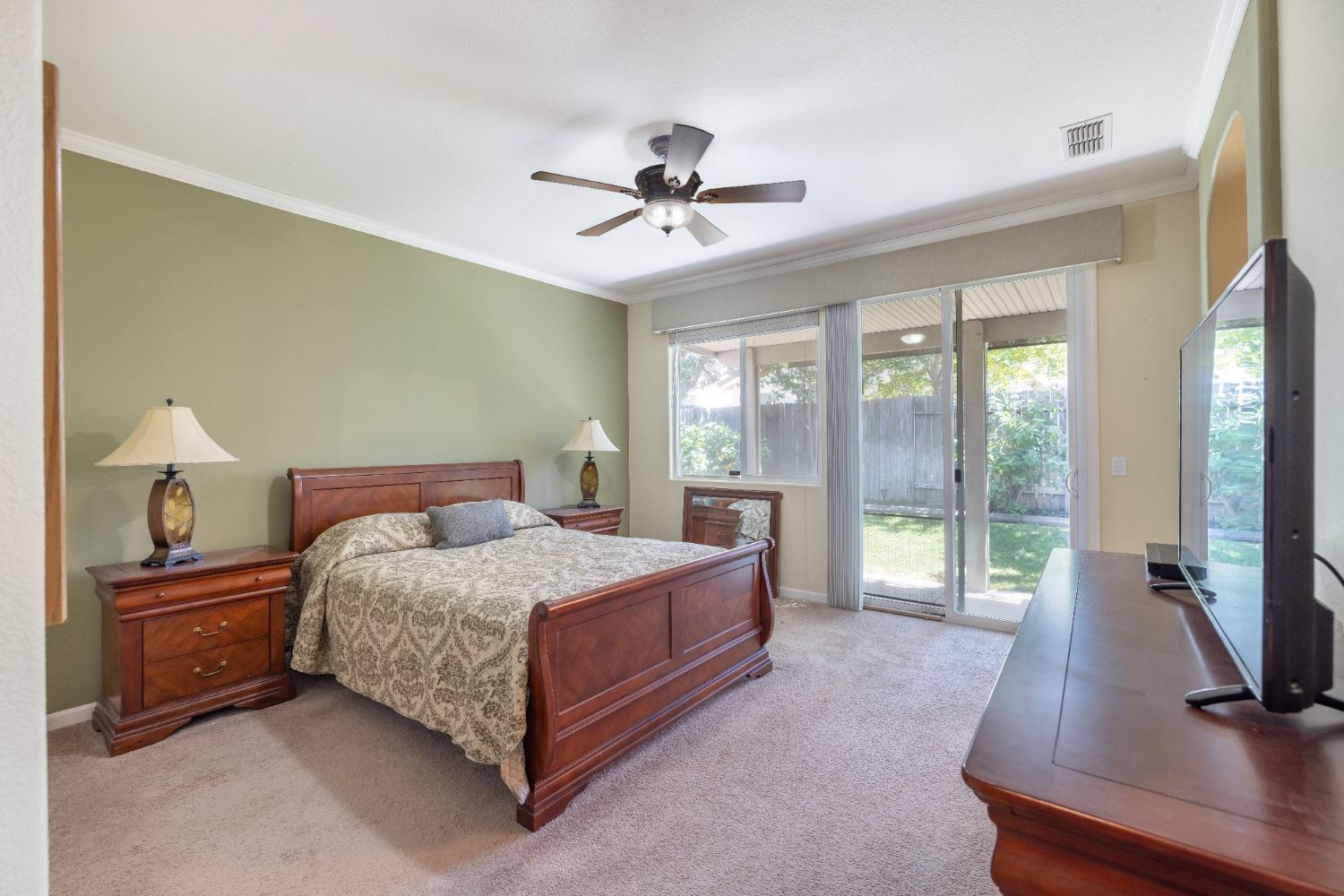 Detail Gallery Image 27 of 36 For 1524 Sandmark Dr, Sacramento,  CA 95835 - 4 Beds | 2 Baths