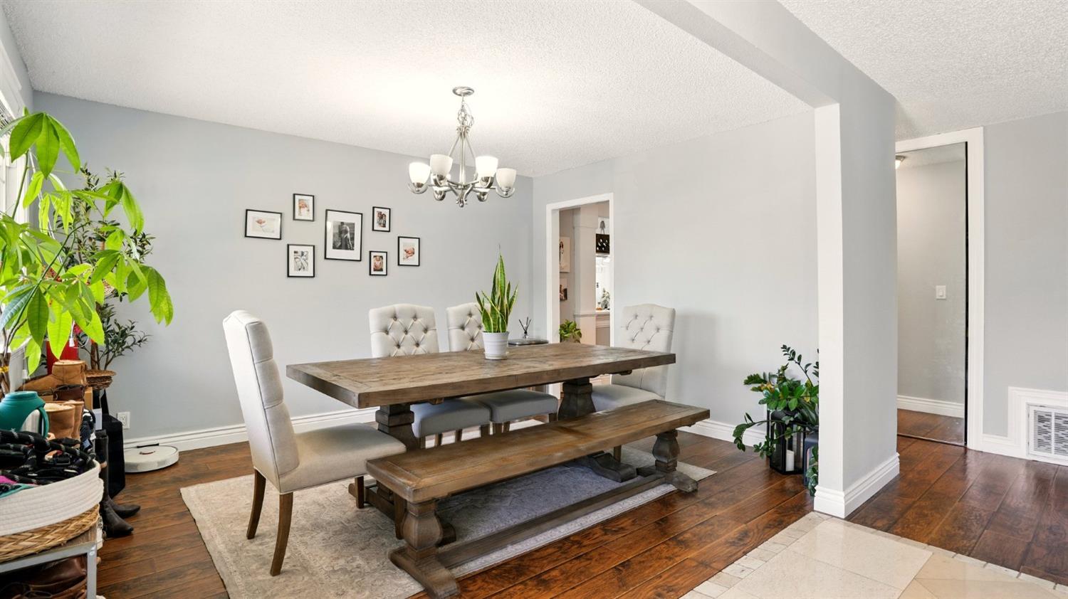 Detail Gallery Image 4 of 38 For 2885 Penitencia Creek Rd, San Jose,  CA 95132 - 4 Beds | 2/1 Baths