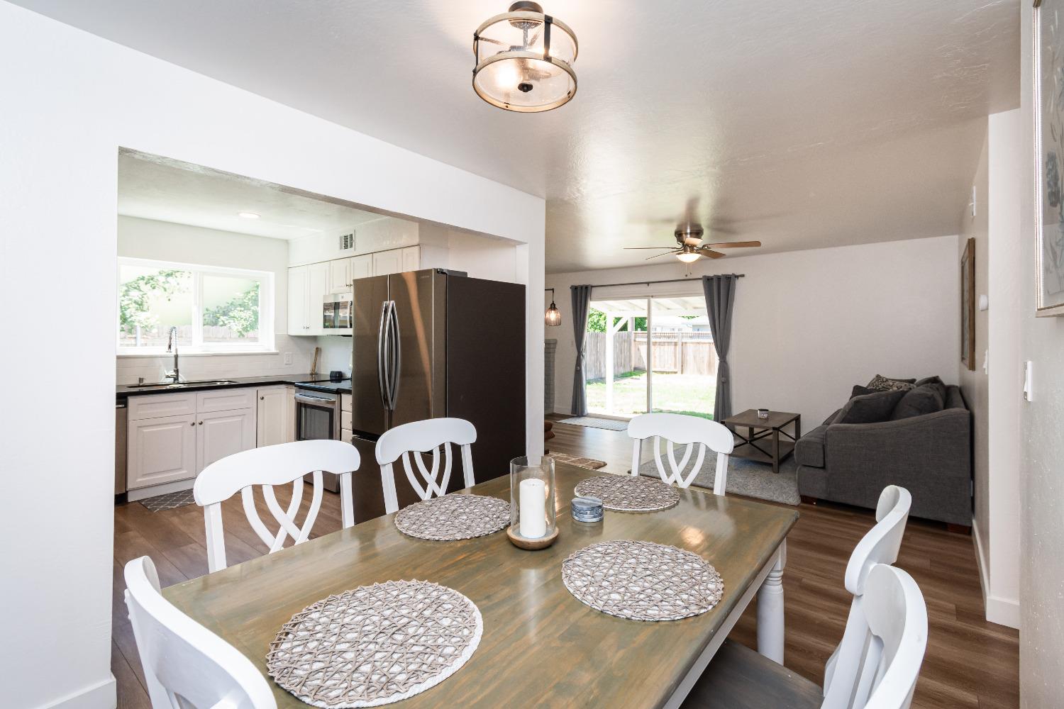 Detail Gallery Image 12 of 48 For 2672 Ellenbrook Dr, Rancho Cordova,  CA 95670 - 3 Beds | 2 Baths
