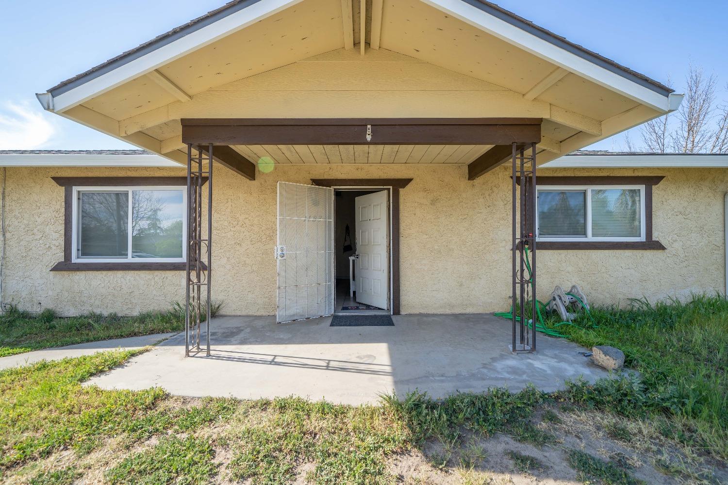 Detail Gallery Image 6 of 20 For 1183 Mary Ann Dr, Atwater,  CA 95301 - 3 Beds | 1 Baths