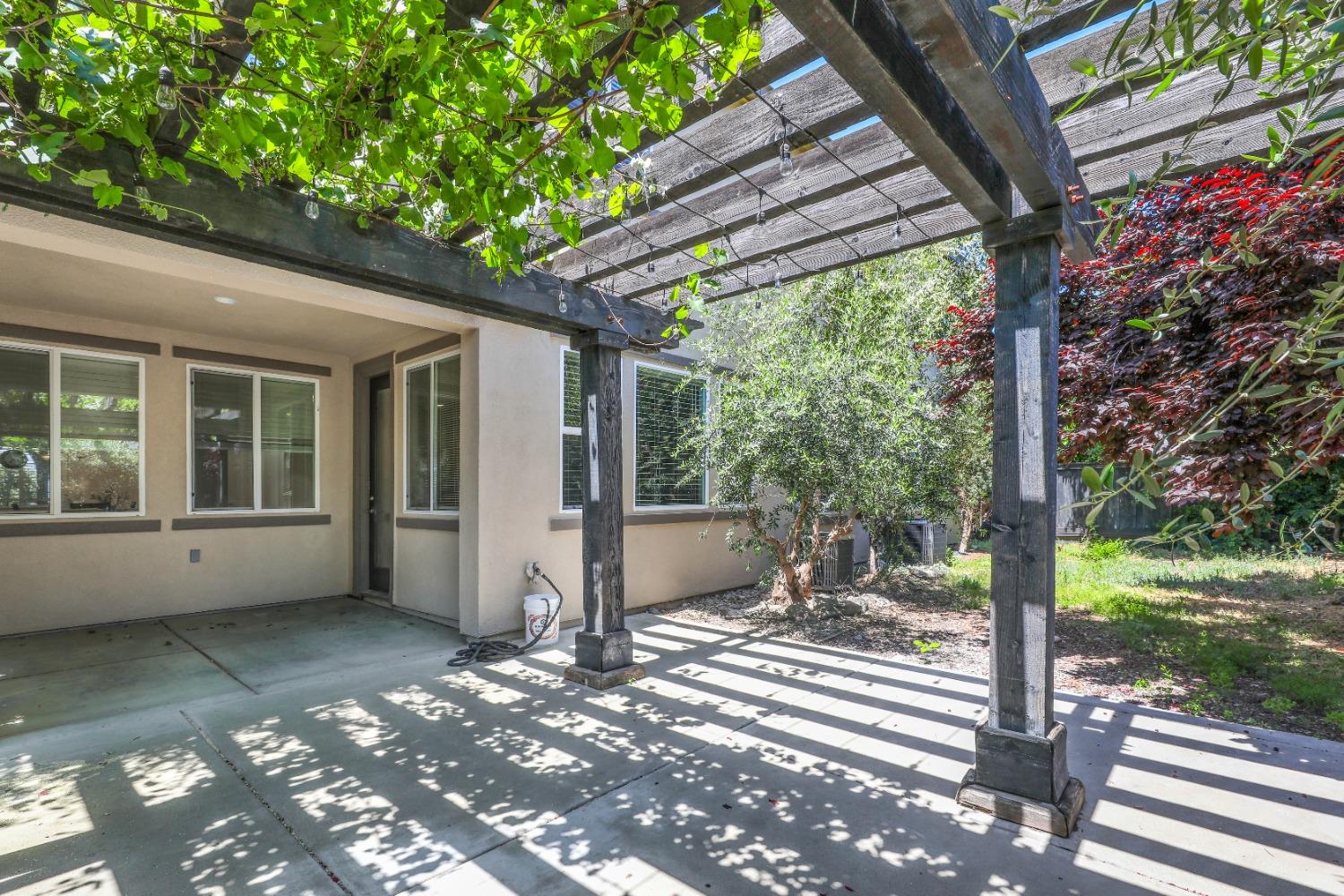 Detail Gallery Image 7 of 64 For 549 Fresian Dr, Oakdale,  CA 95361 - 4 Beds | 3/1 Baths