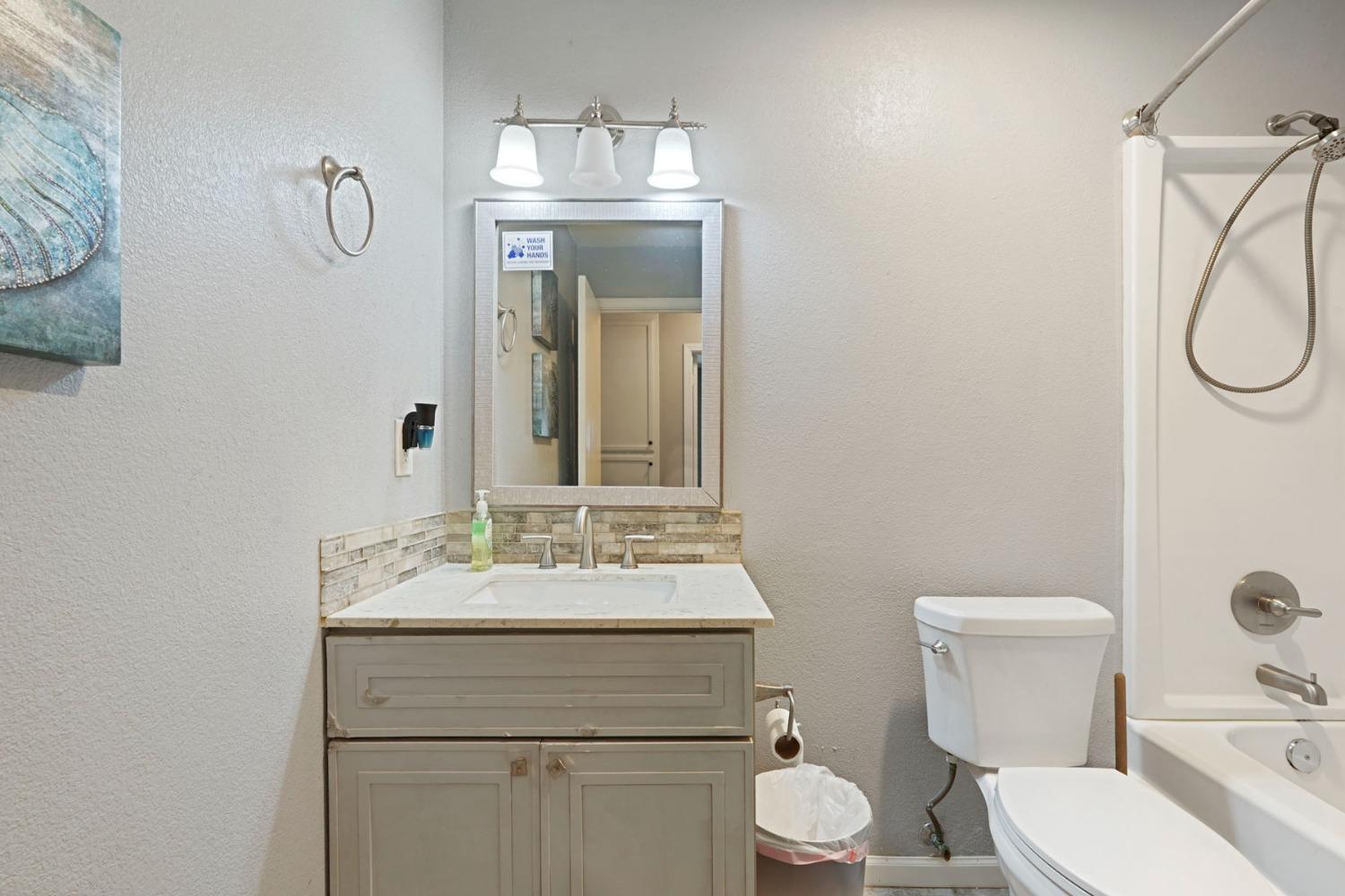 Detail Gallery Image 17 of 38 For 3460 Belleview Ave, Stockton,  CA 95206 - 3 Beds | 2 Baths