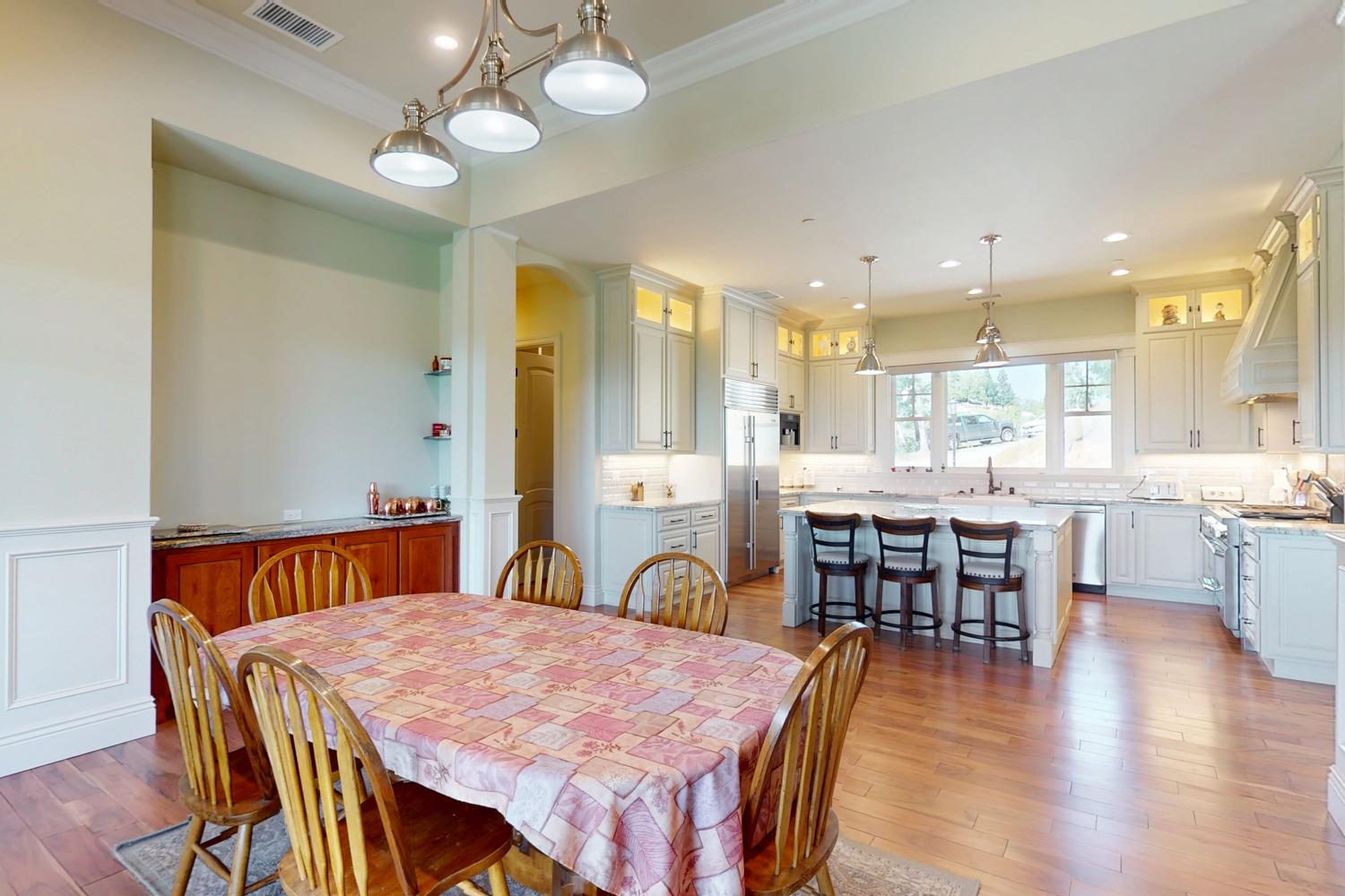 Detail Gallery Image 15 of 72 For 2483 Manhattan, Auburn,  CA 95603 - 3 Beds | 3 Baths