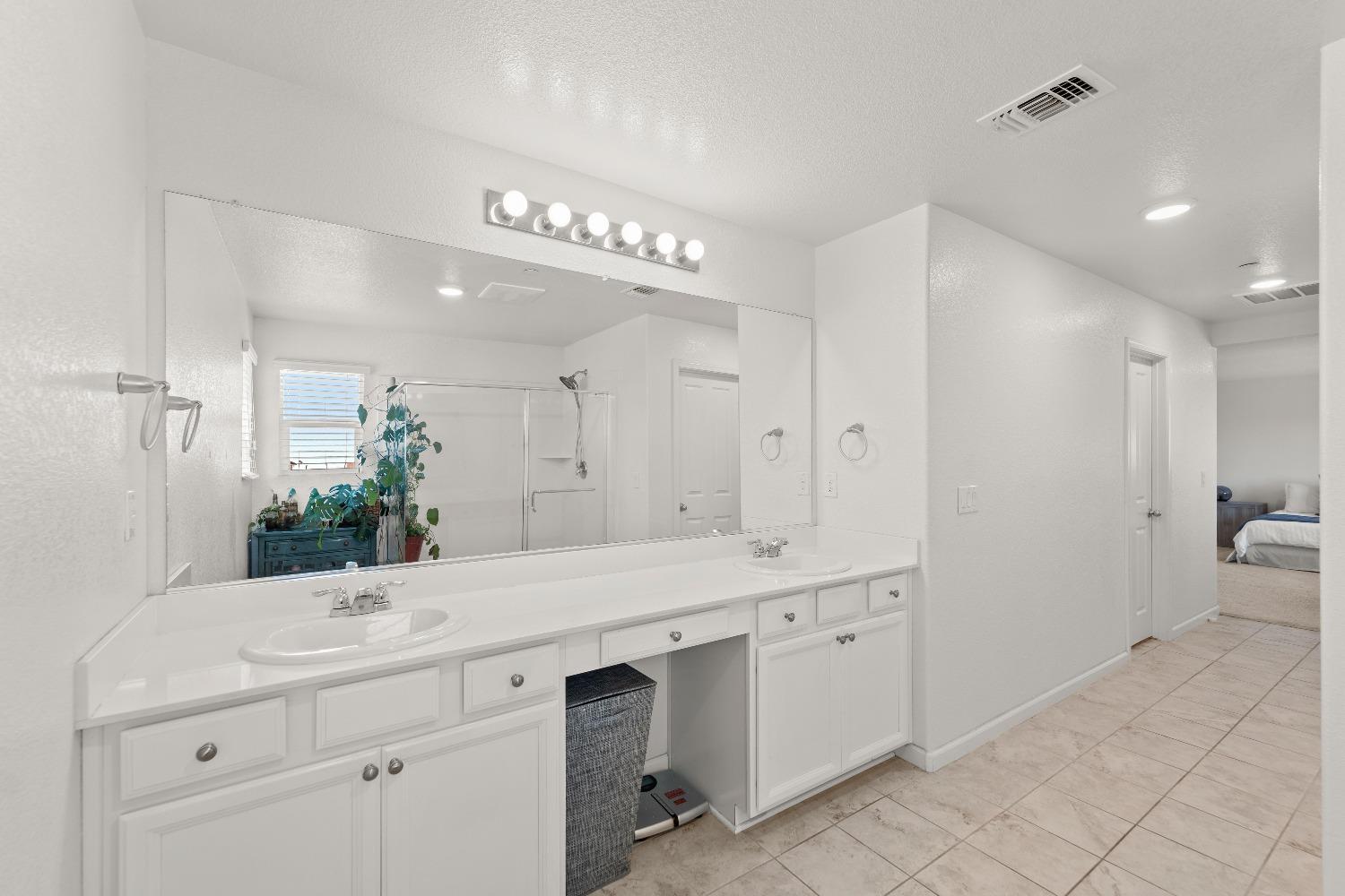 Detail Gallery Image 27 of 49 For 1033 Solstice St, Roseville,  CA 95747 - 4 Beds | 3 Baths
