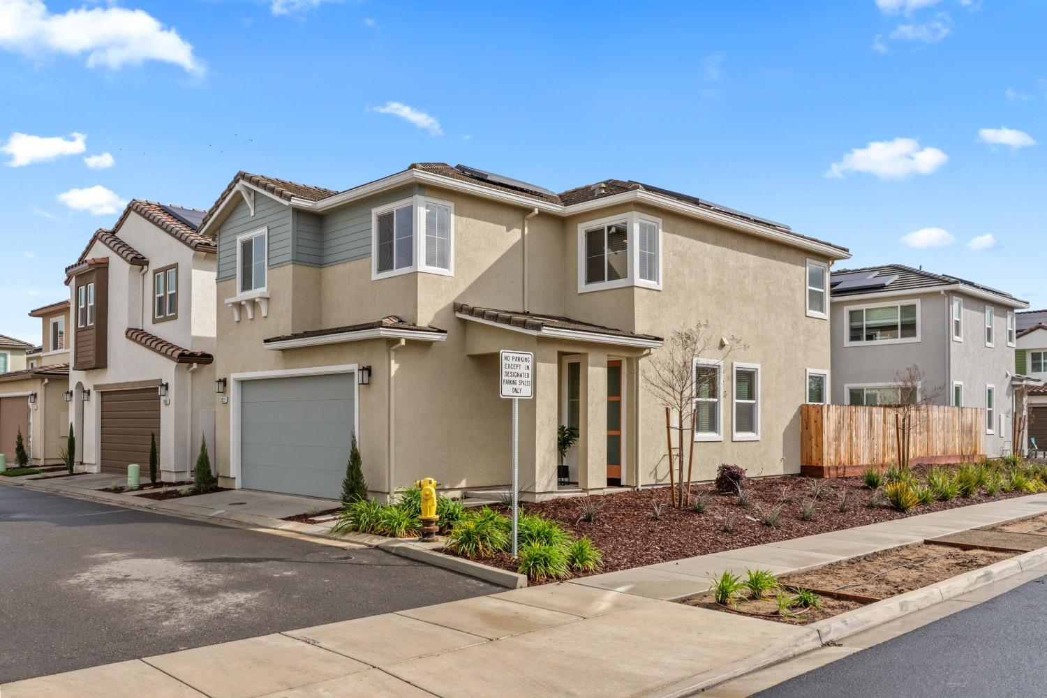 Detail Gallery Image 31 of 36 For 3922 Dedication Dr, Turlock,  CA 95382 - 3 Beds | 2/1 Baths
