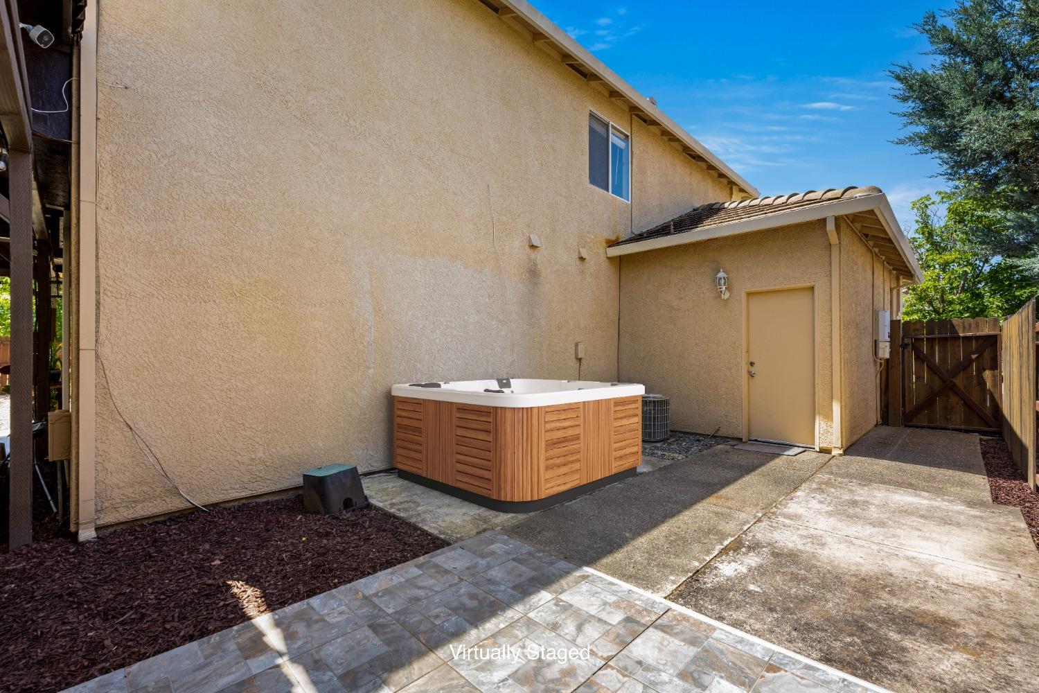 Detail Gallery Image 40 of 42 For 2106 Cargill Way, Roseville,  CA 95747 - 4 Beds | 2/1 Baths