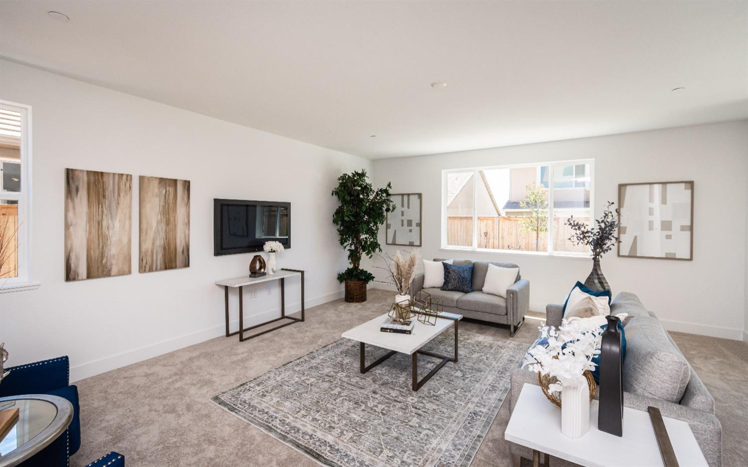 Detail Gallery Image 9 of 49 For 4283 Ranger Dr, Folsom,  CA 95630 - 4 Beds | 3/1 Baths