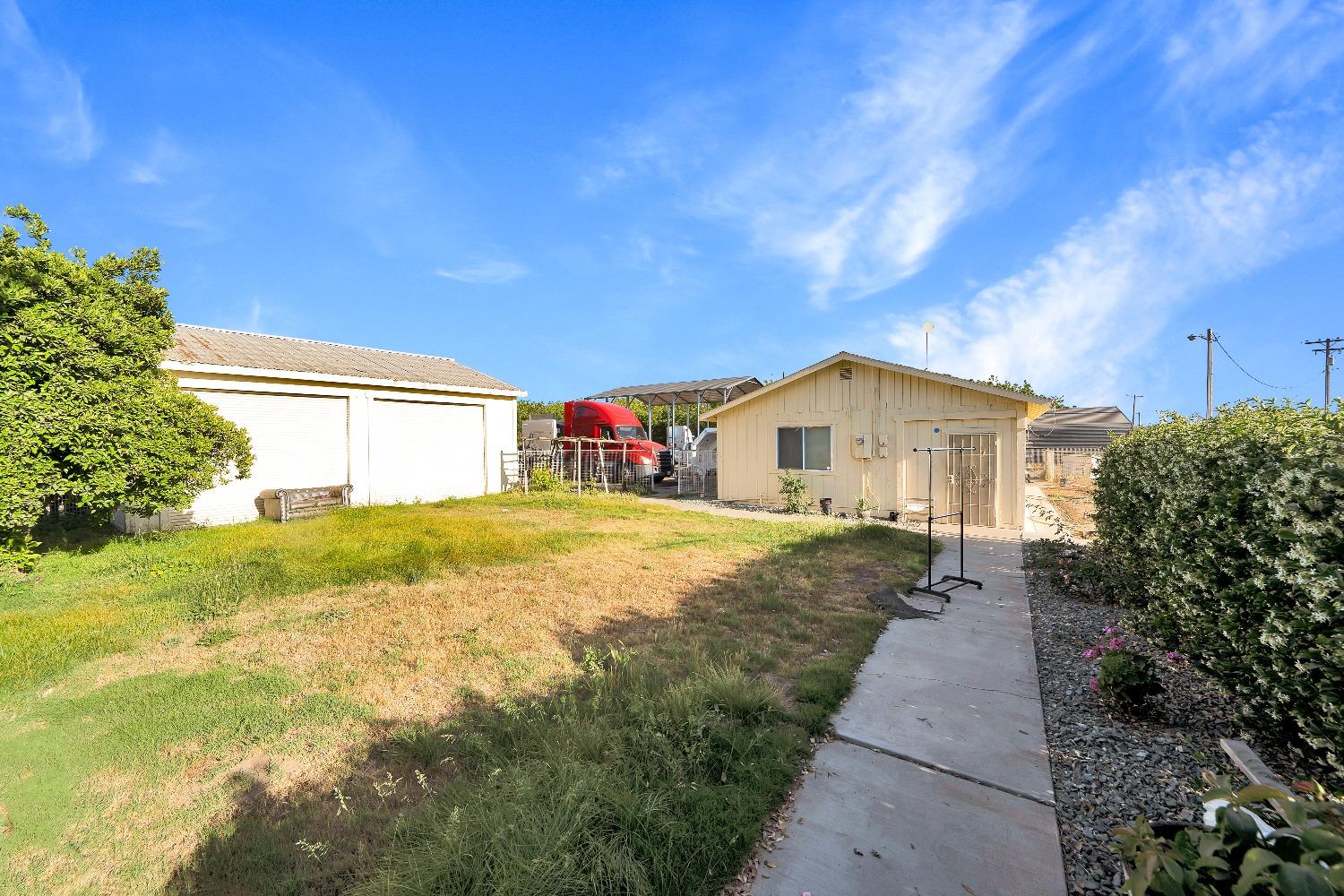 Detail Gallery Image 13 of 34 For 6630 Foote Rd, Ceres,  CA 95307 - 5 Beds | 3 Baths