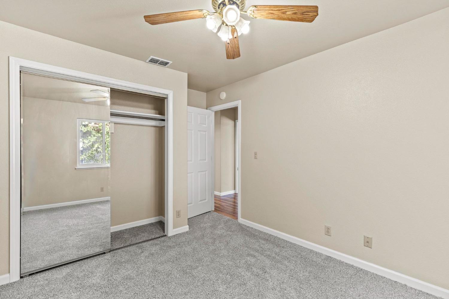 Detail Gallery Image 9 of 42 For 1840 Saratoga Ct, Yuba City,  CA 95993 - 3 Beds | 2 Baths