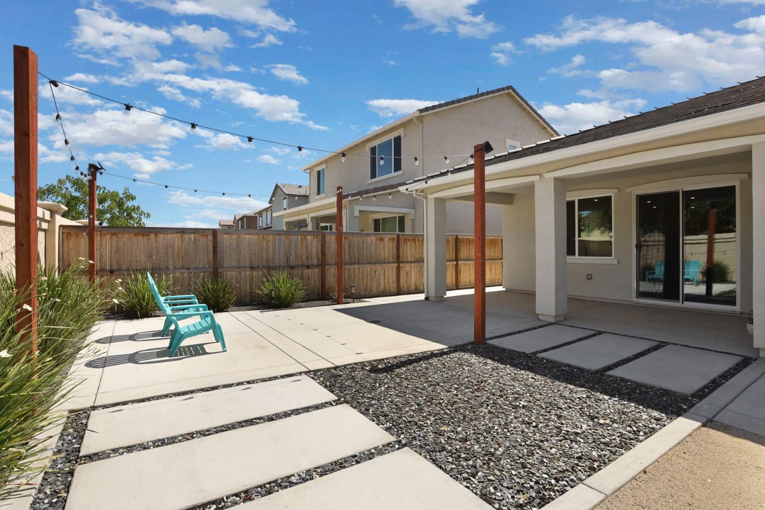 Detail Gallery Image 44 of 51 For 10332 Crab Apple Dr, Stockton,  CA 95219 - 3 Beds | 3 Baths