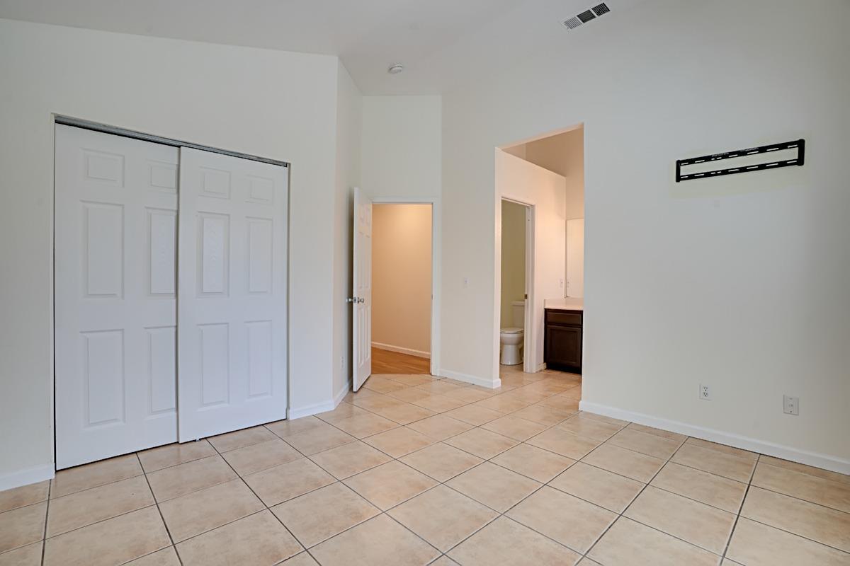 Detail Gallery Image 9 of 12 For 1839 Washo Way, Stockton,  CA 95206 - 4 Beds | 2 Baths
