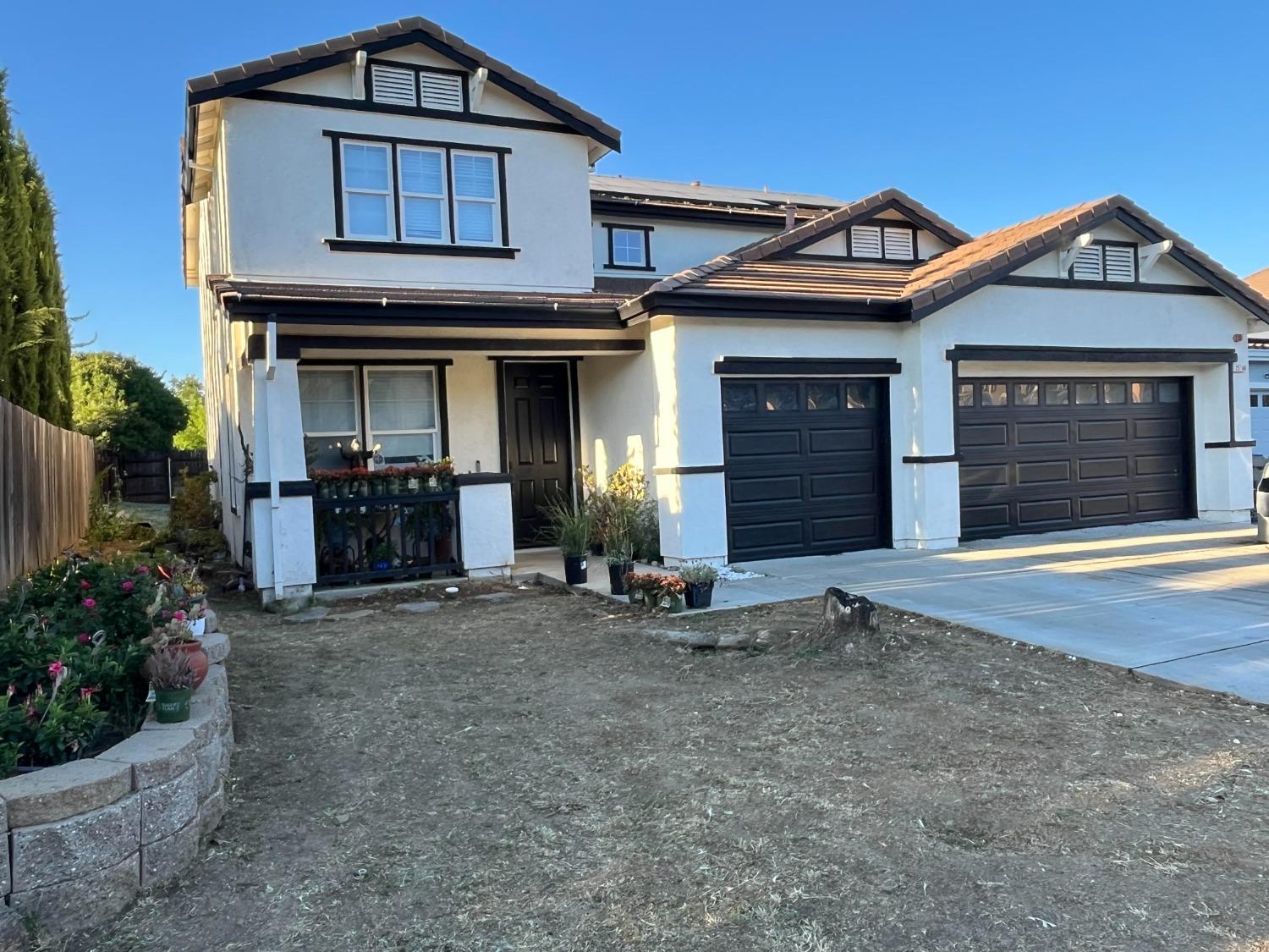 Detail Gallery Image 1 of 2 For 25748 Gable Ct, Esparto,  CA 95627 - 5 Beds | 3 Baths